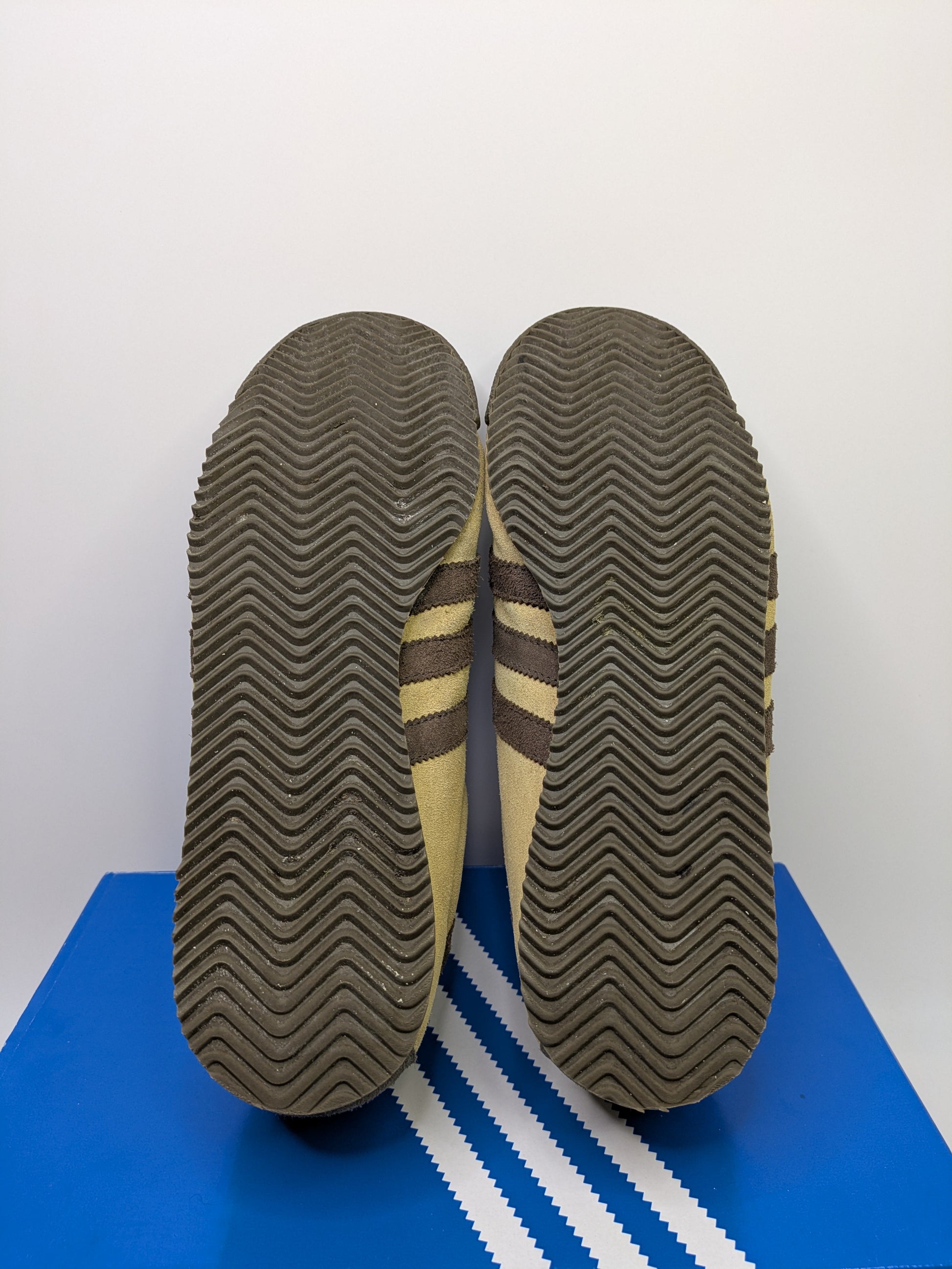 Adidas Leader 2008 Size 9.5 Casual Station