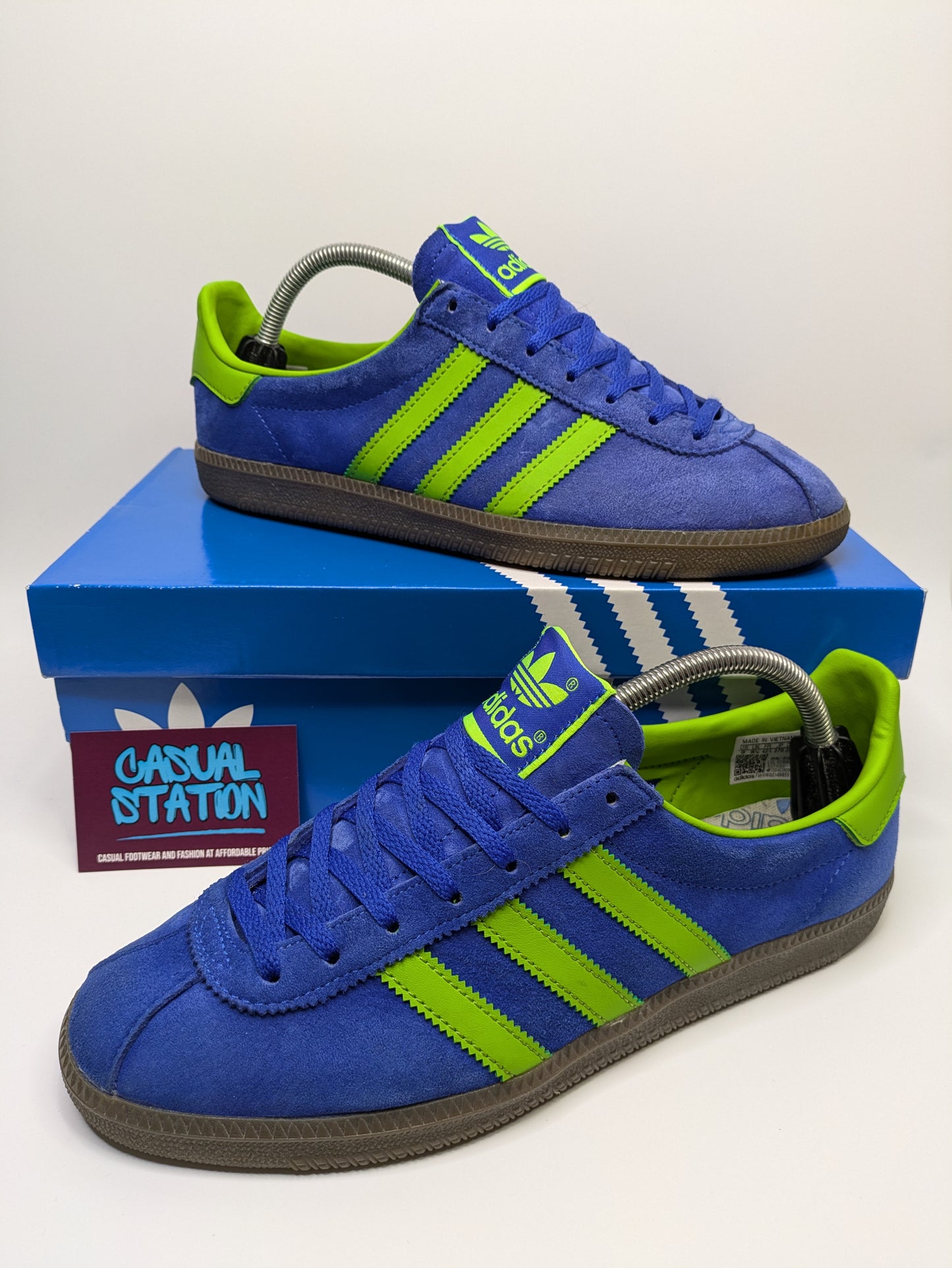 Adidas Athen Size 8.5