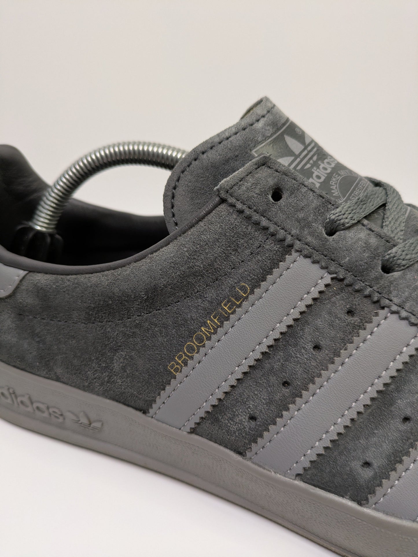 Adidas Broomfield Size 10 Casual Station