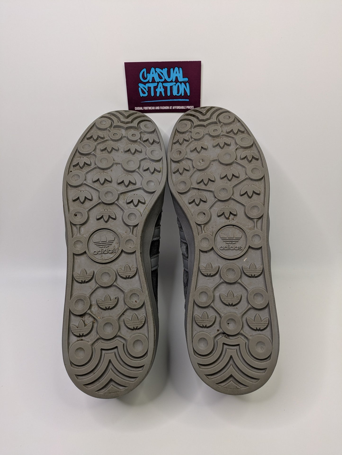 Adidas Broomfield Size 10 Casual Station