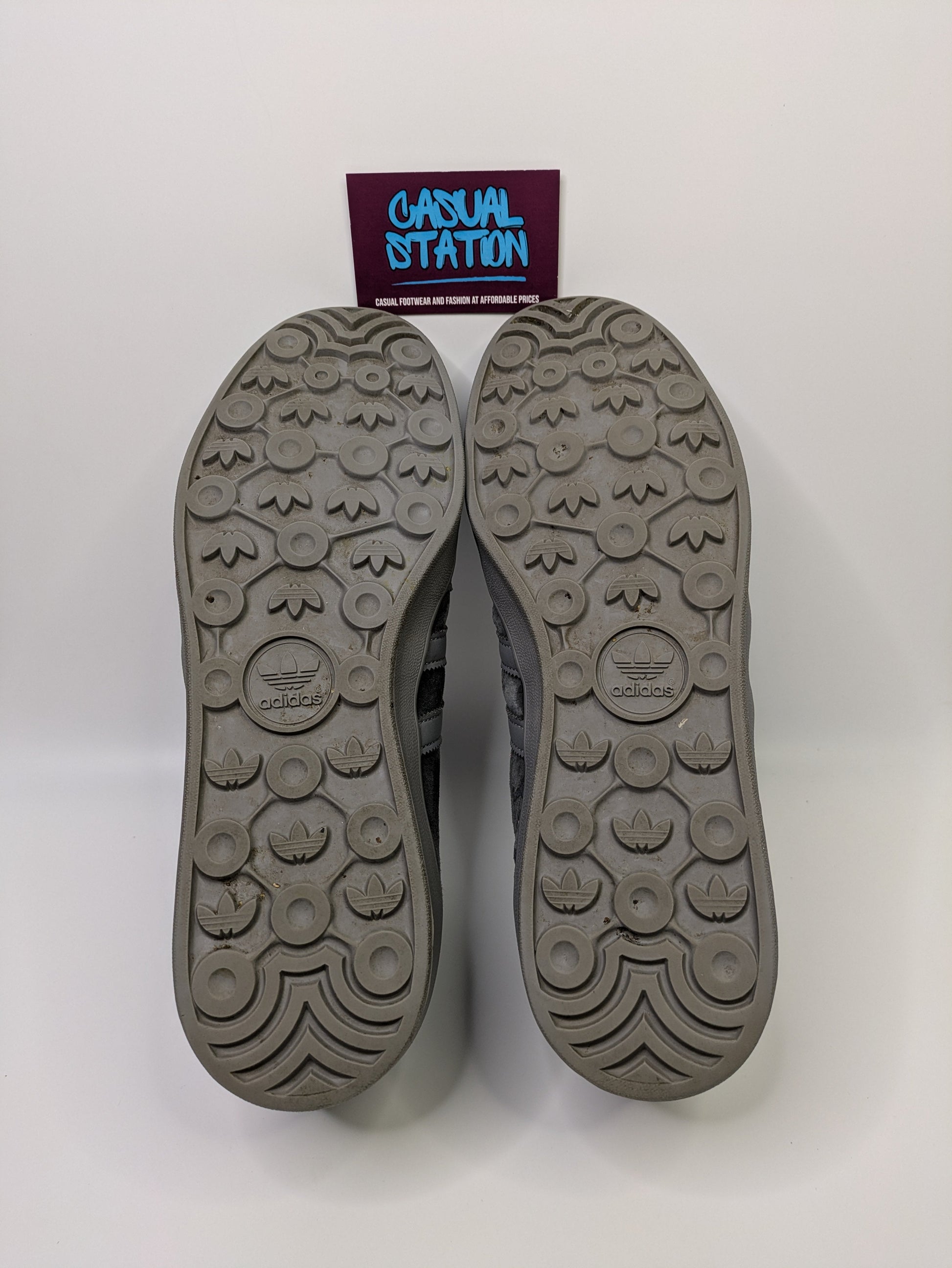 Adidas Broomfield Size 10 Casual Station