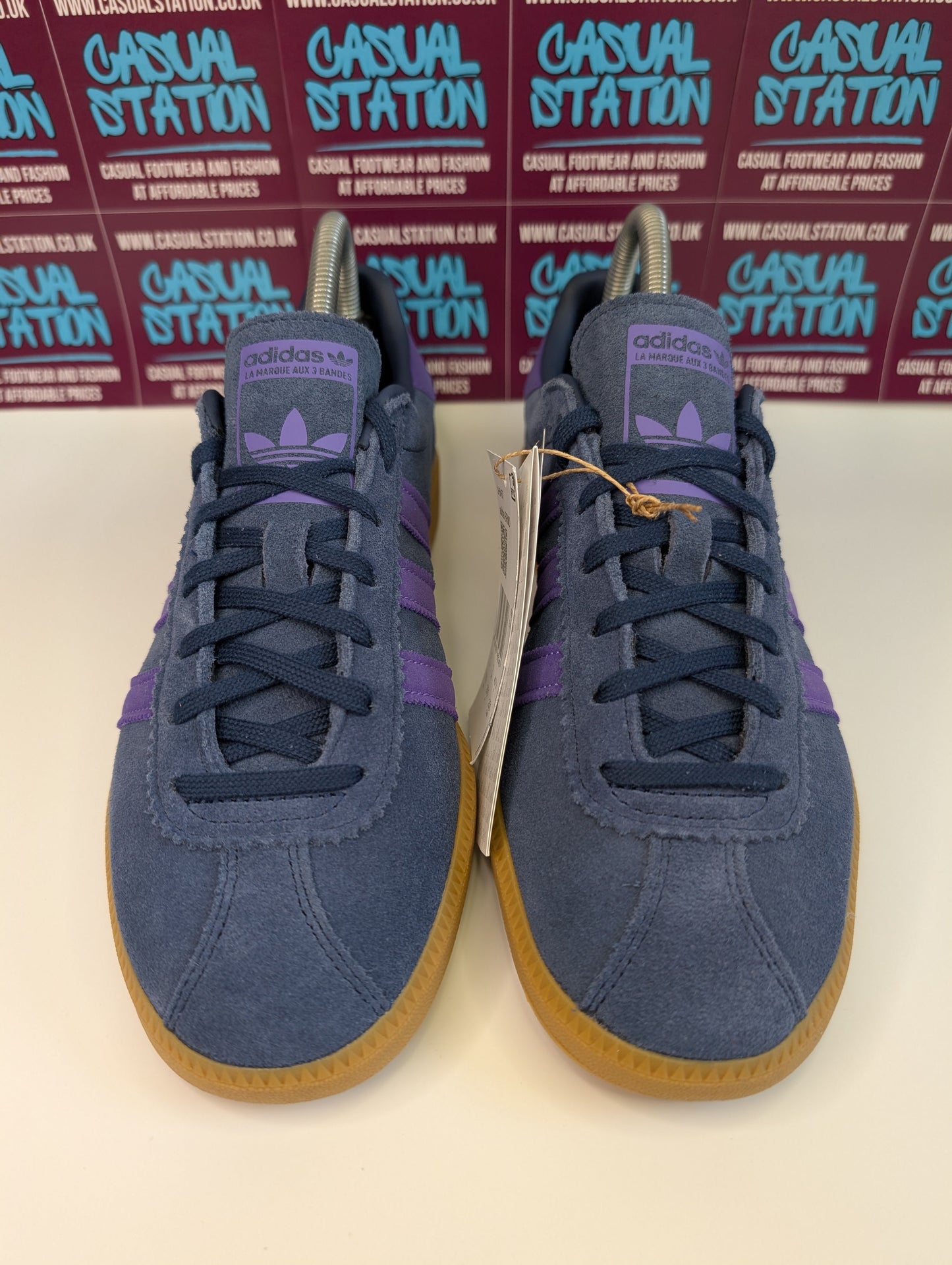 Adidas Bermuda Size 7 - NEW Casual Station