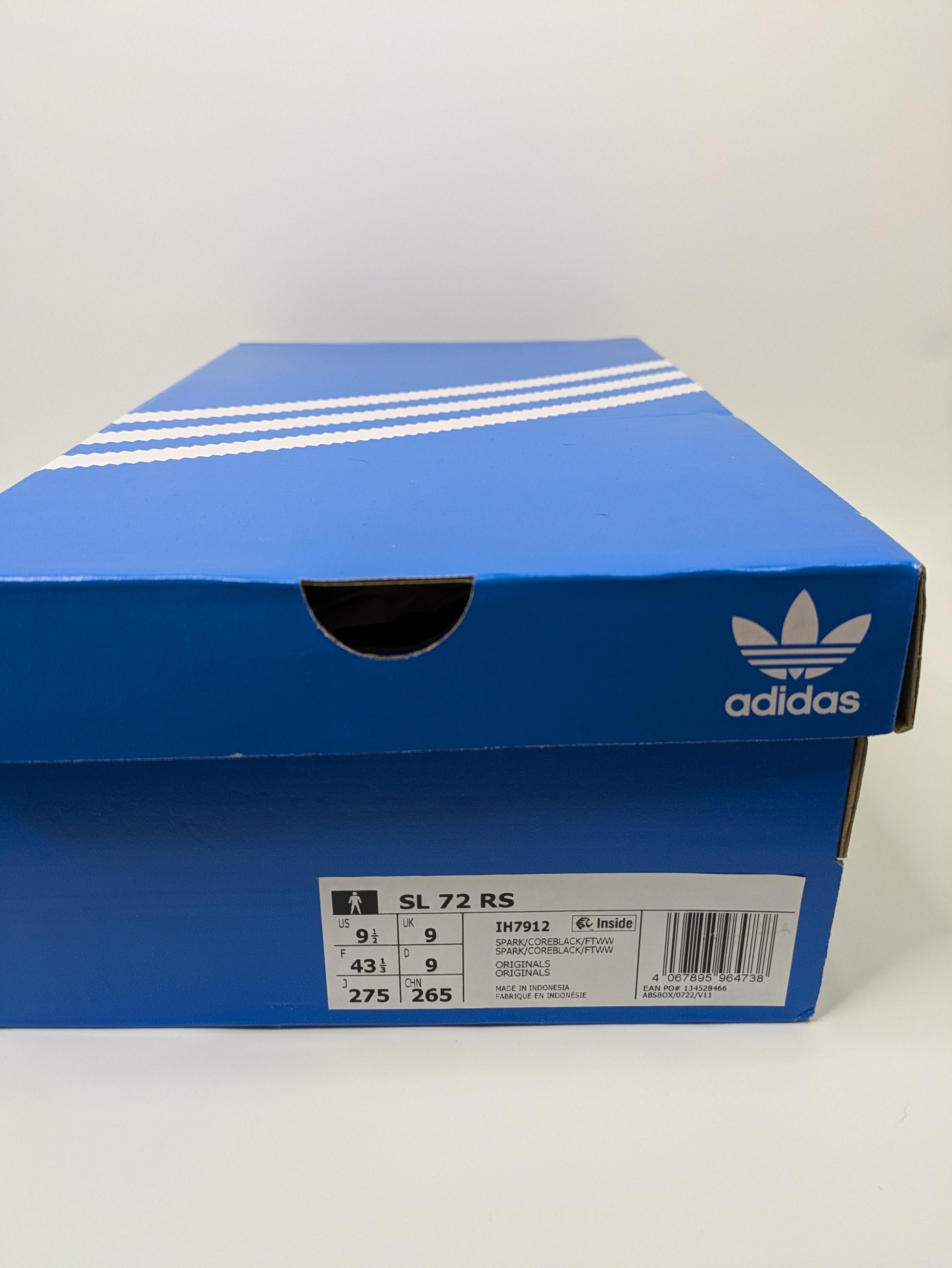 Adidas SL 72 RS Size 9 Casual Station