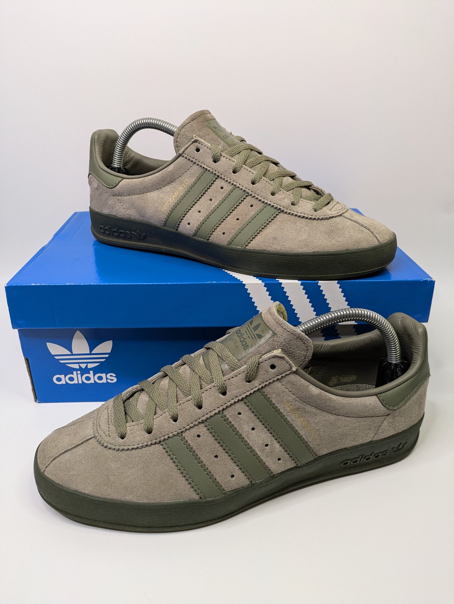 Adidas Broomfield Size 8 Casual Station