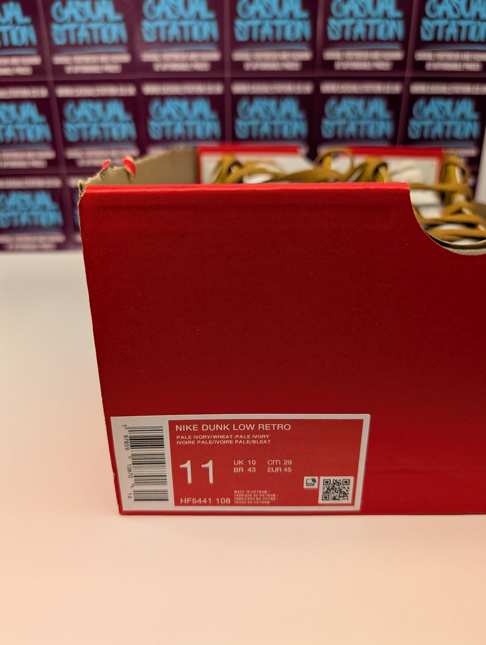 Nike Dunk Low Retro Size 10 - NEW Casual Station