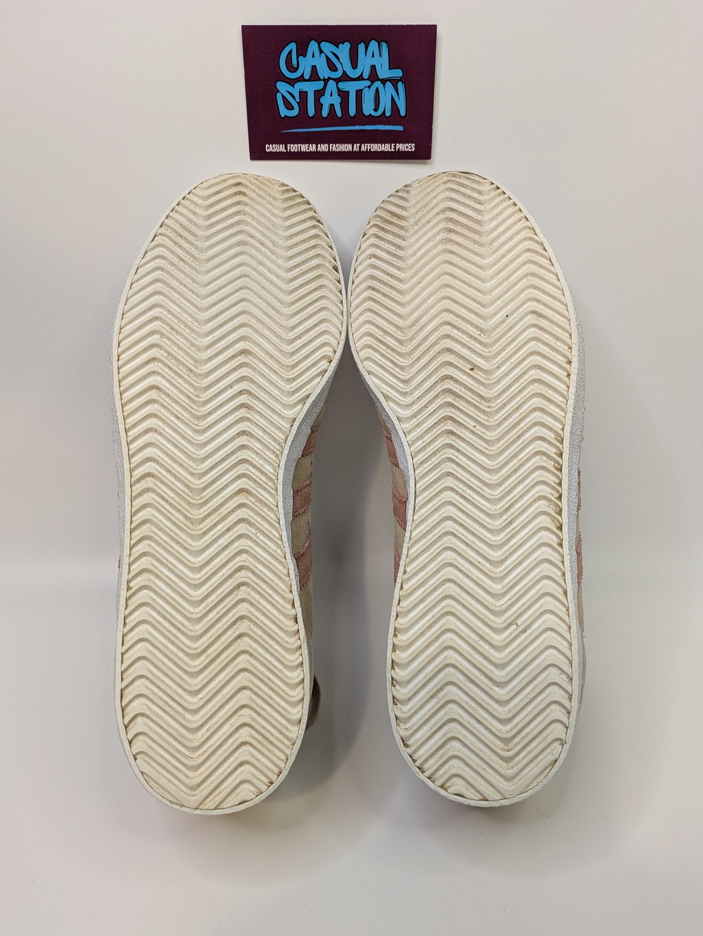 Adidas Originals 350 Size 6 Casual Station