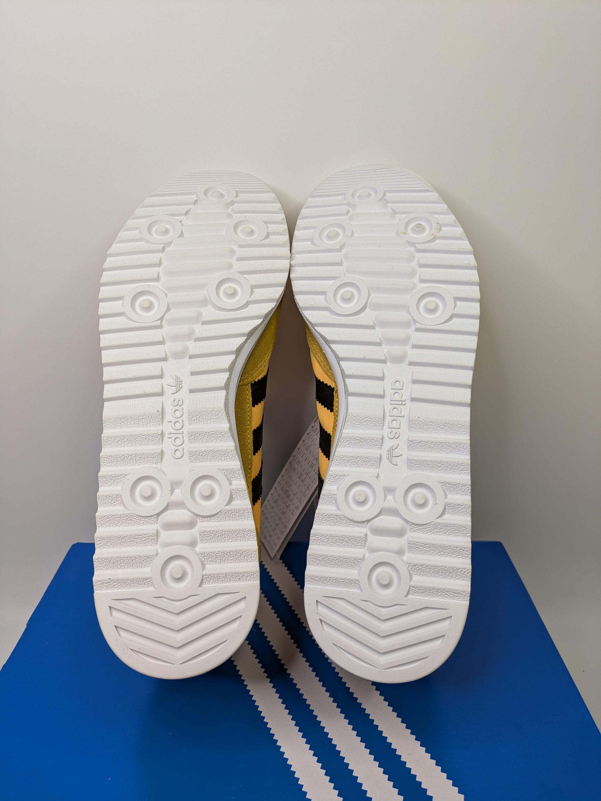 Adidas SL 72 RS Size 9 Casual Station