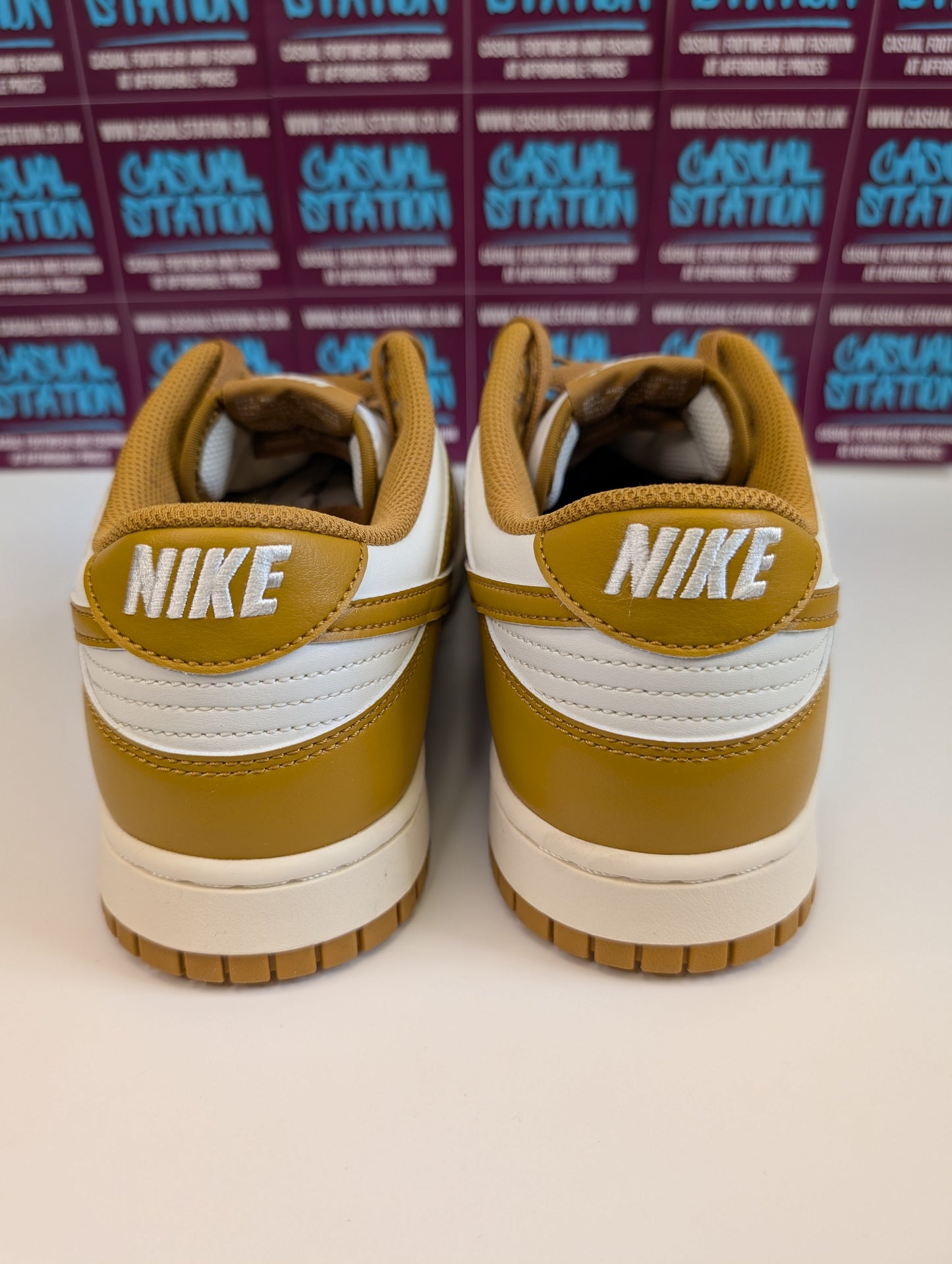 Nike Dunk Low Retro Size 10 - NEW Casual Station