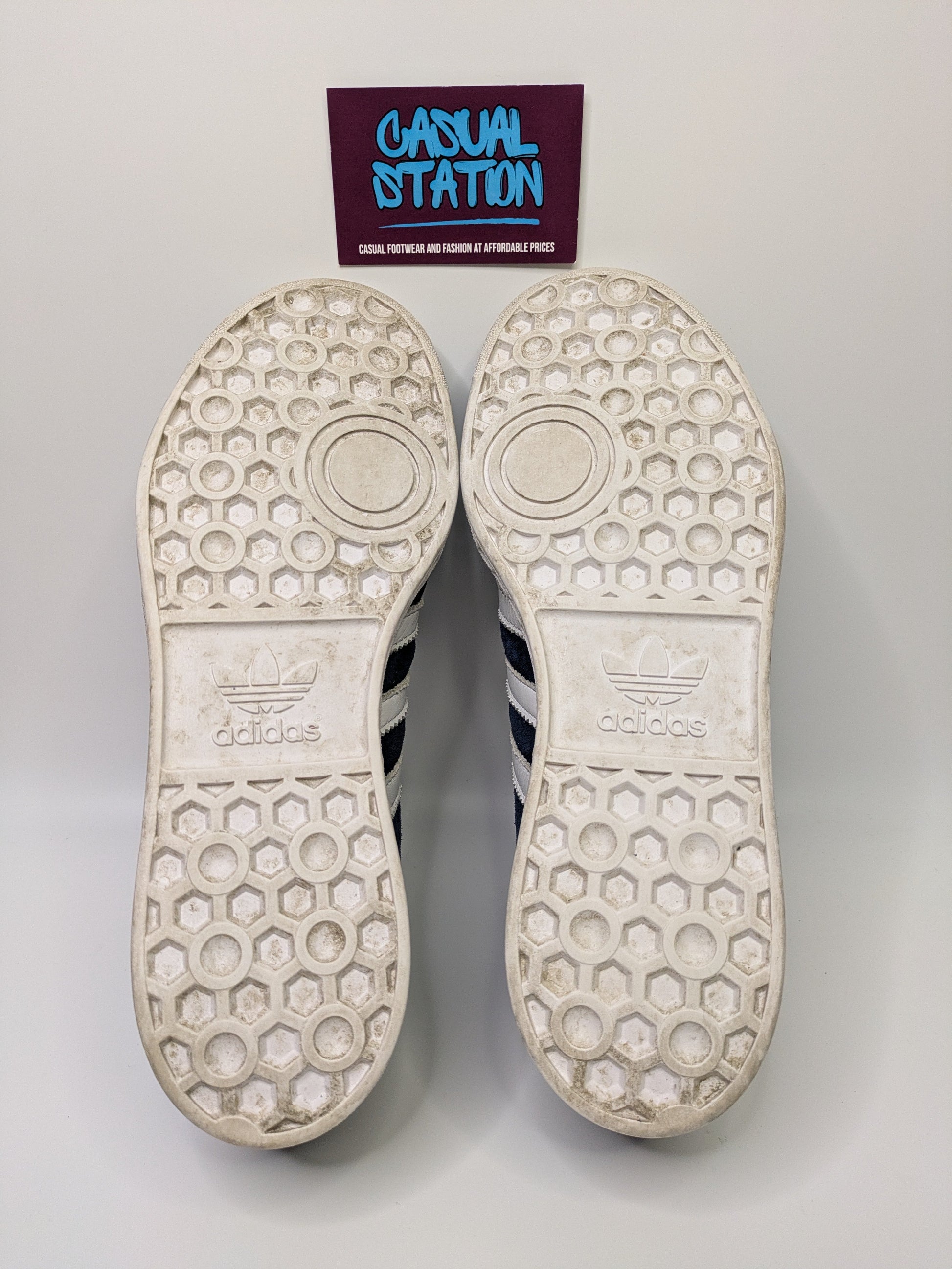 Adidas Hamburg Size 6 Casual Station