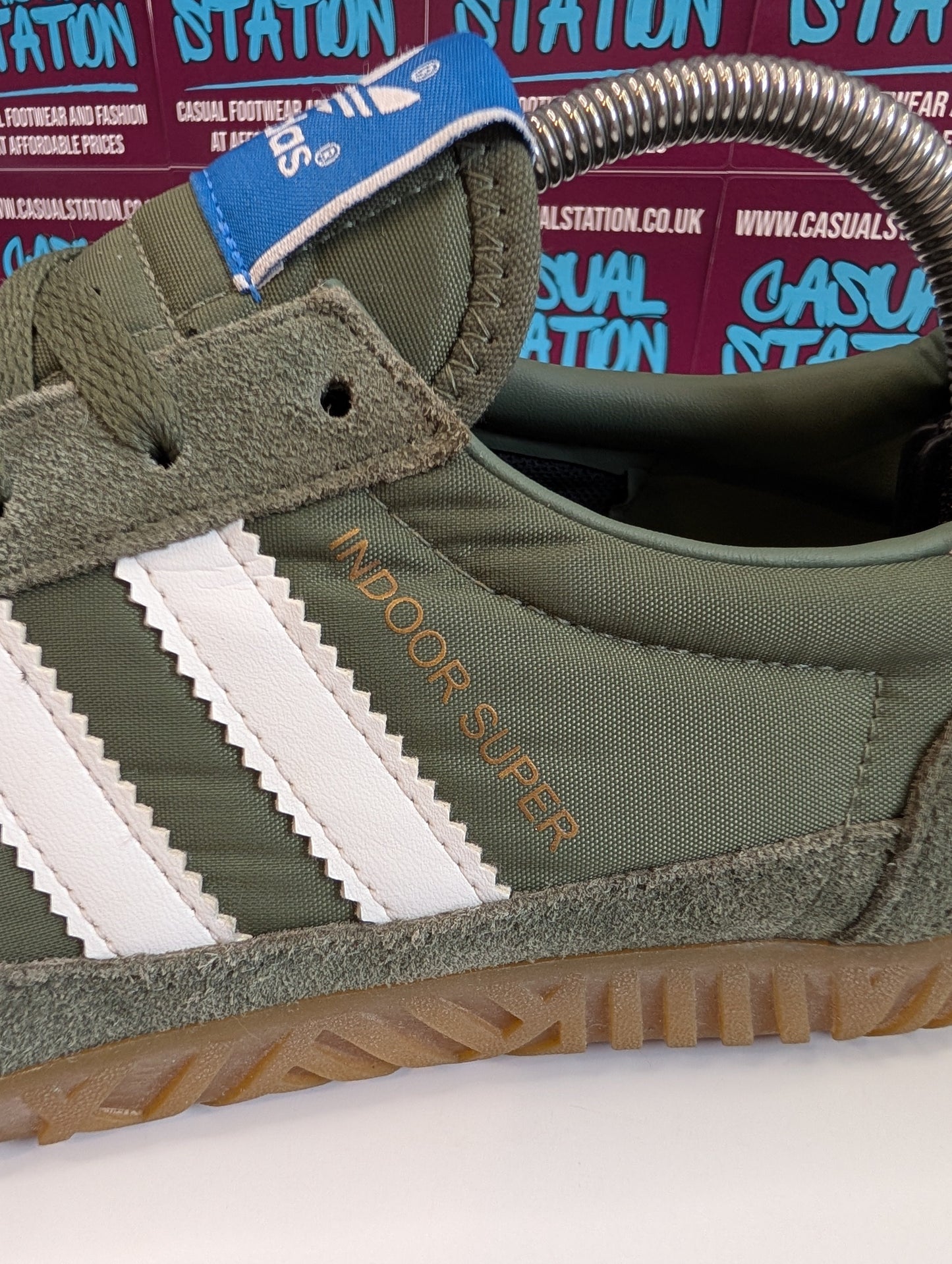 Adidas Indoor Super Size 10 Casual Station