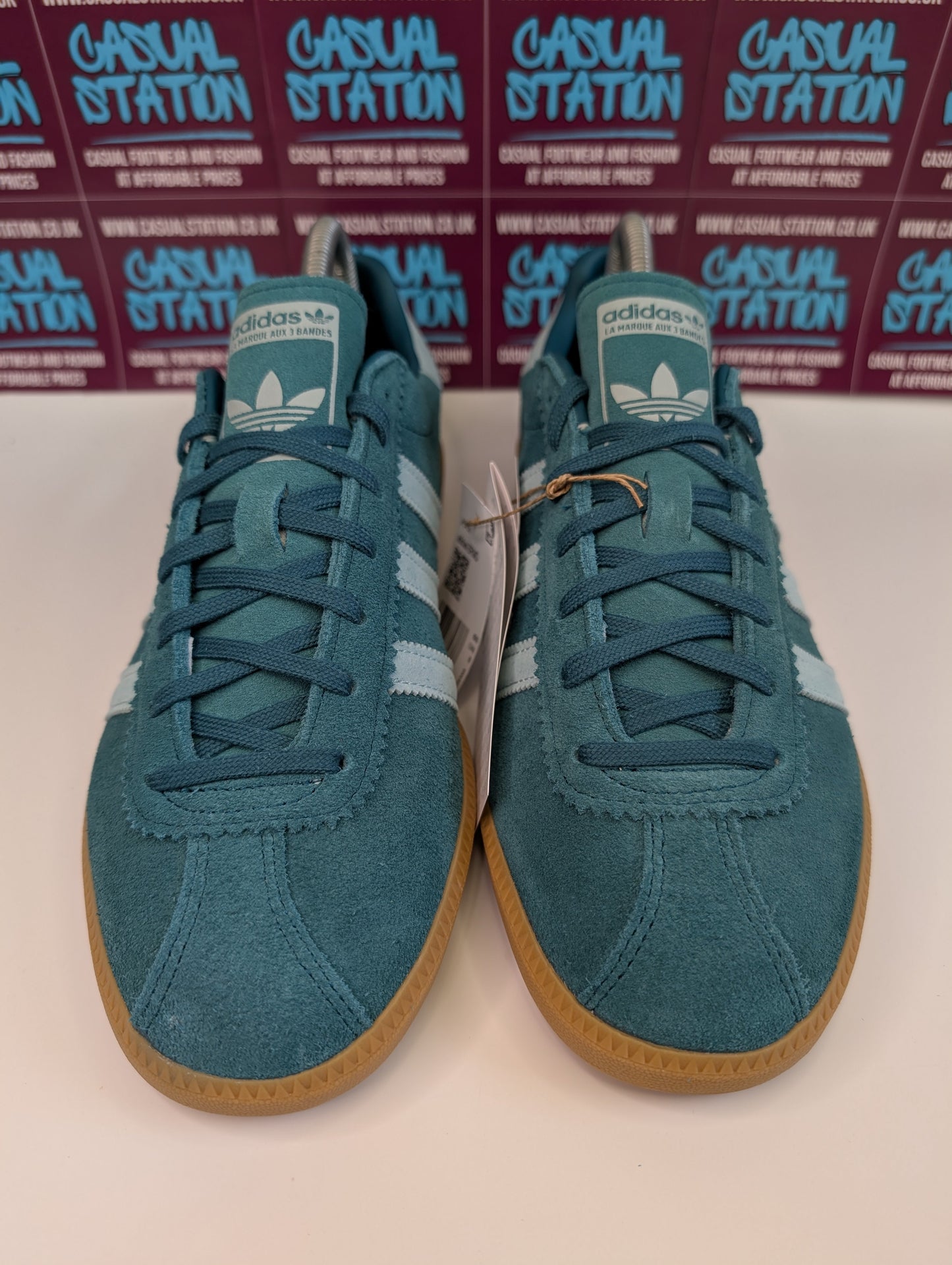 Adidas Bermuda Size 7 - NEW Casual Station