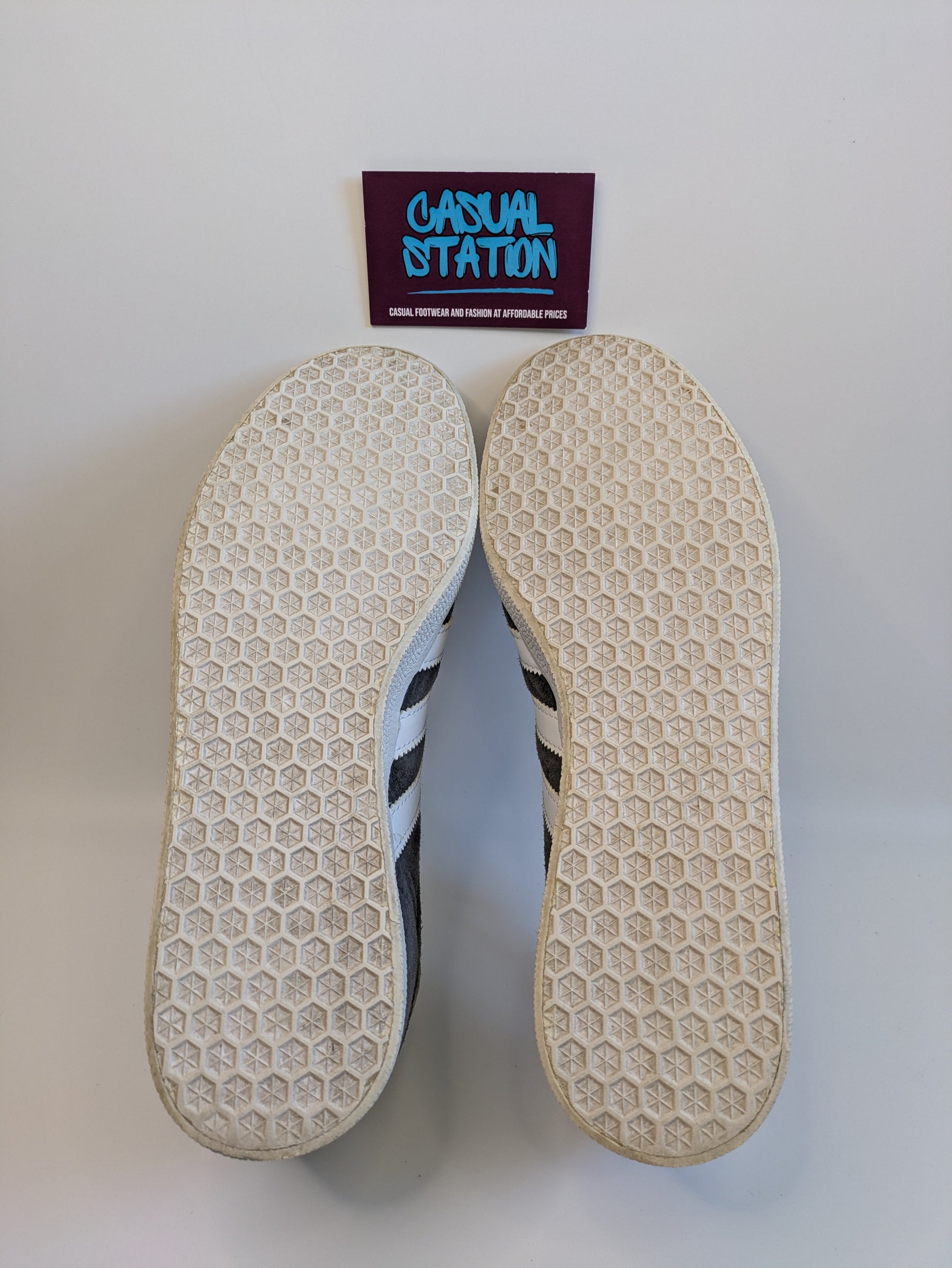 Adidas Gazelle Size 7.5 Casual Station