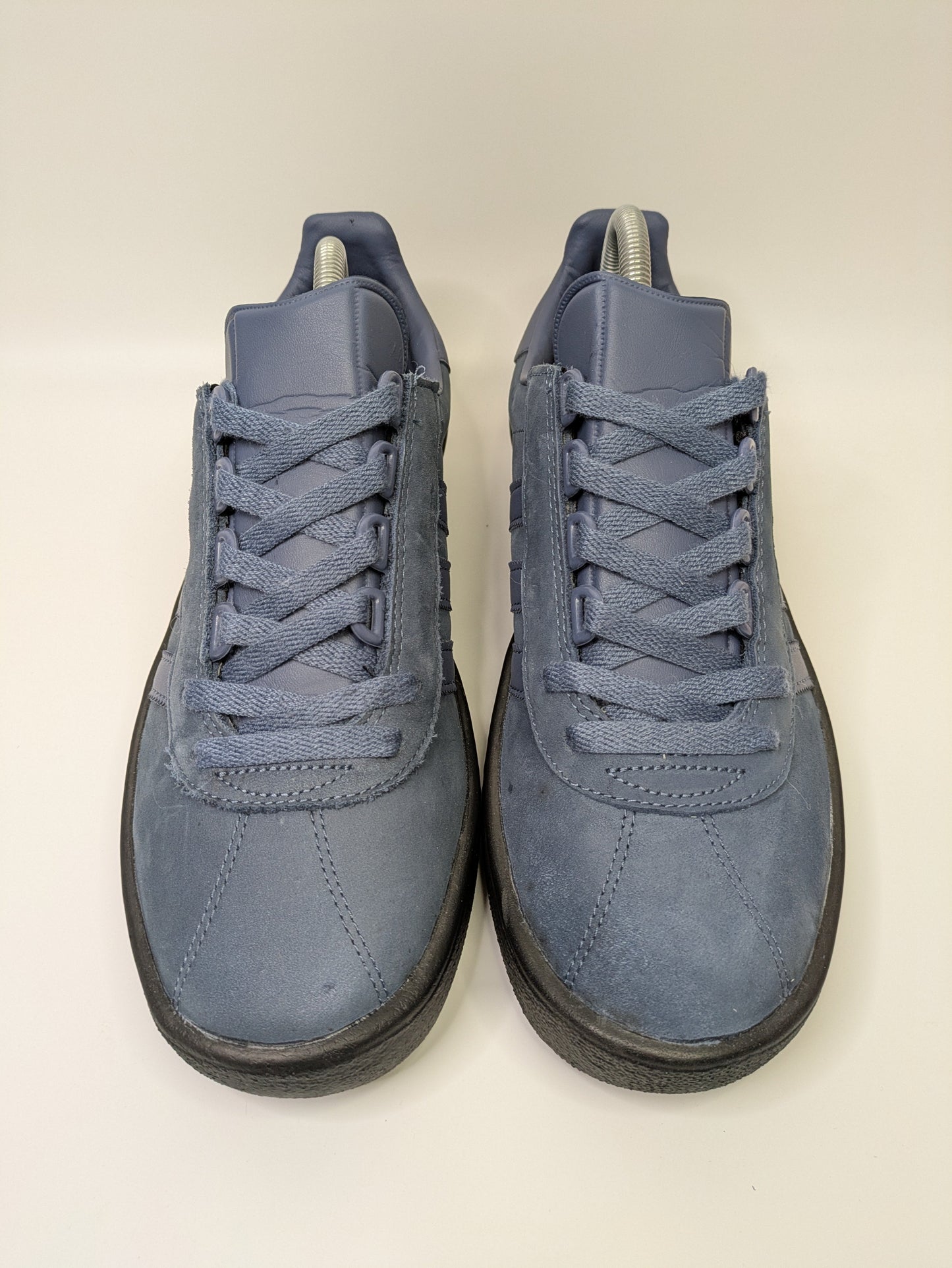 Adidas Chetcuti Size 8 Casual Station