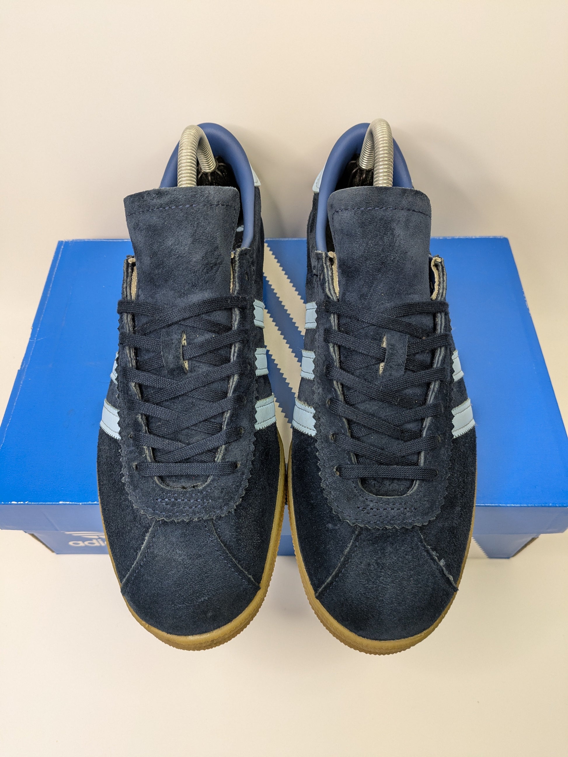 Adidas Berlin Size 7.5 Casual Station