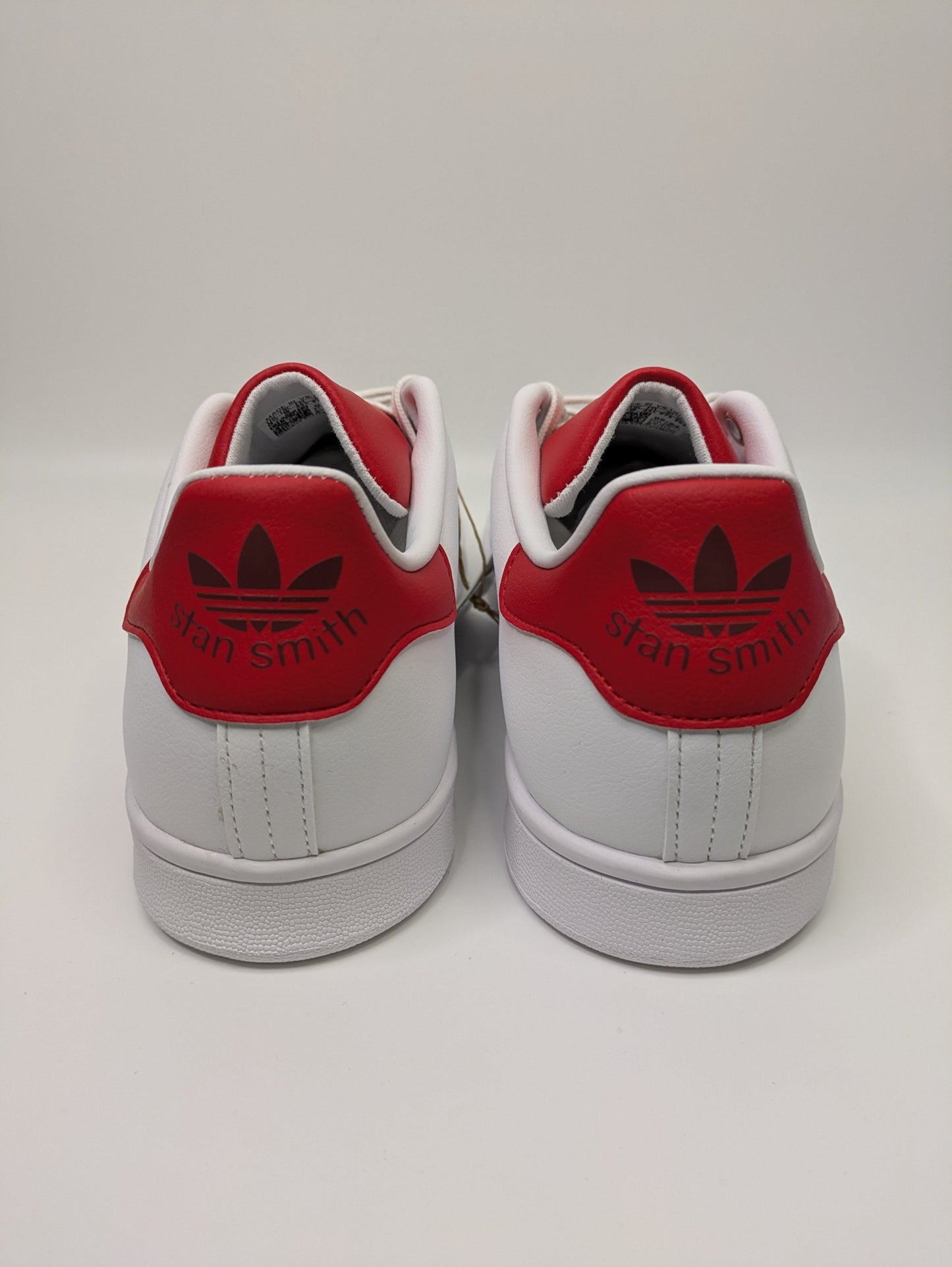 Adidas Stan Smith Size 9 - NEW Casual Station