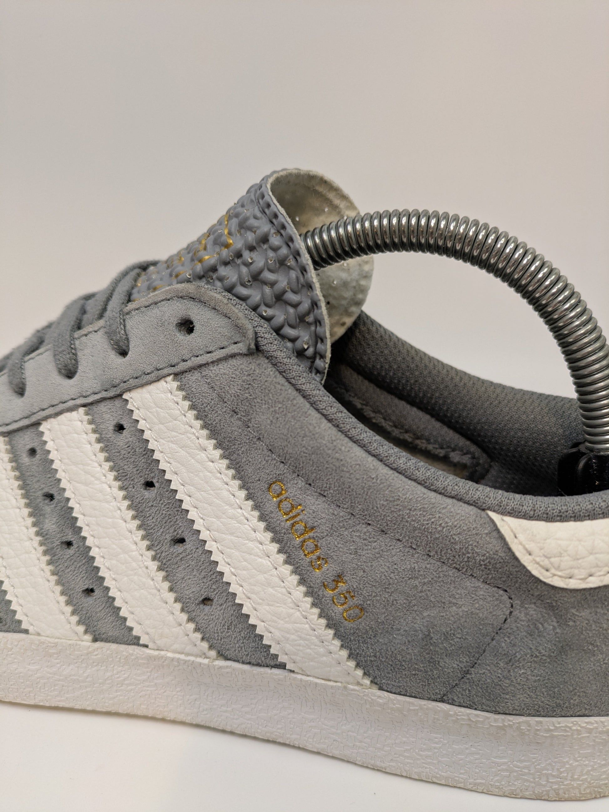 Adidas 350 Size 7 Casual Station