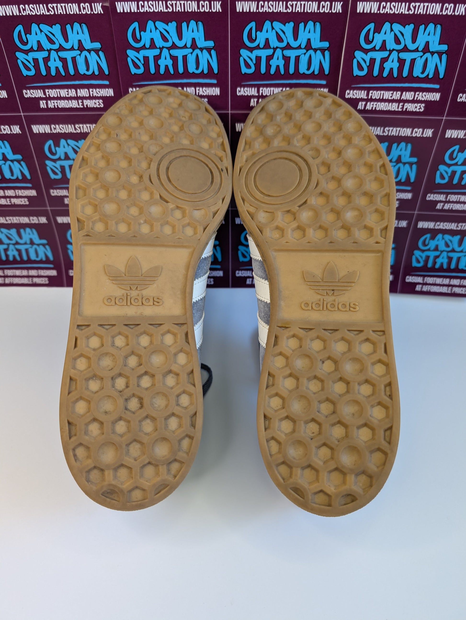 Adidas Hamburg Size 8 Casual Station