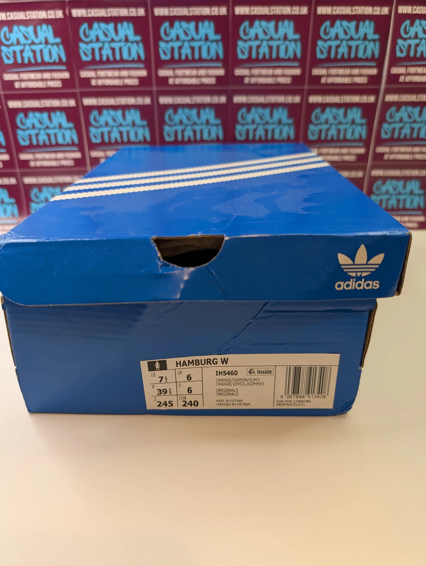 Adidas Hamburg Size 6 - NEW Casual Station