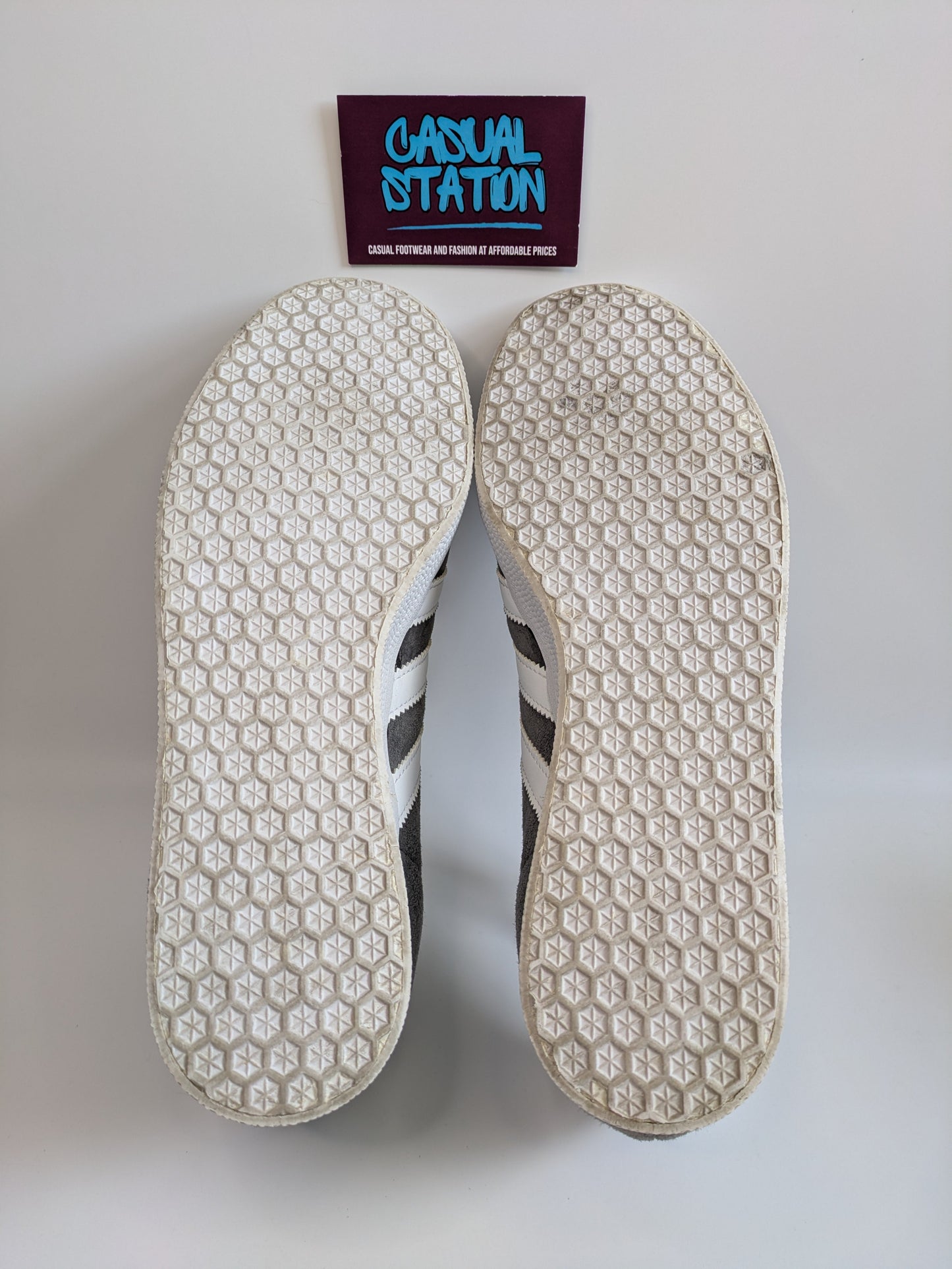 Adidas Gazelle Size 7.5 Casual Station