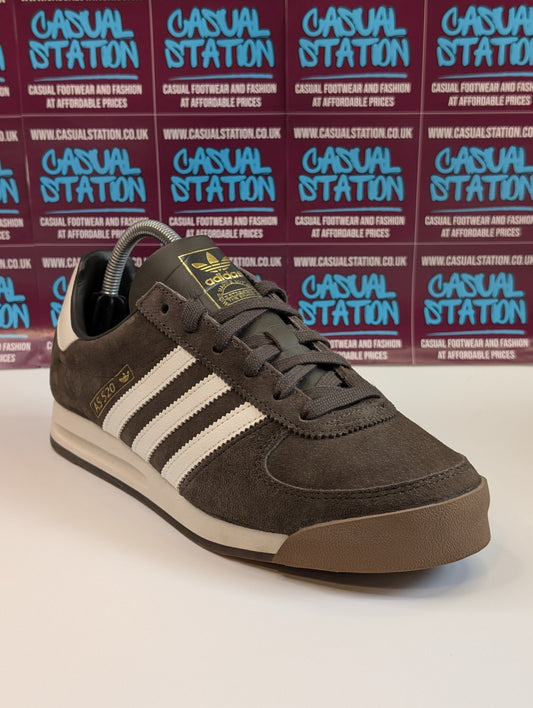 Adidas AS 520 Size 8 Casual Station