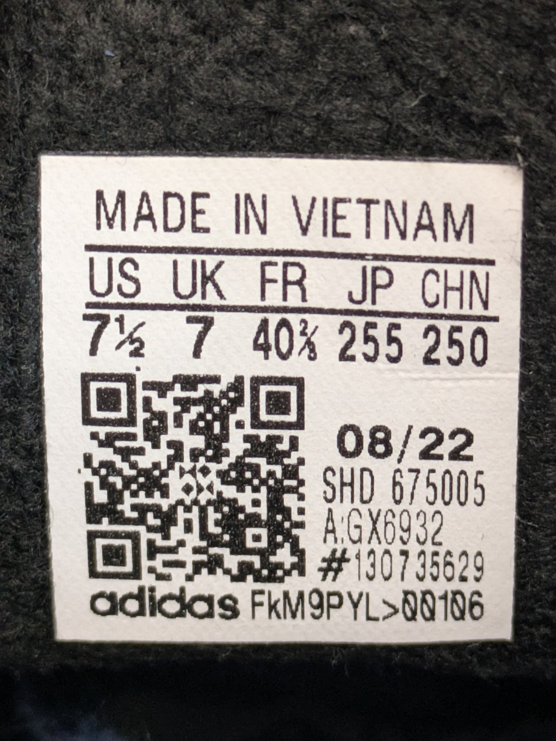 Adidas Milano Size 7 Casual Station