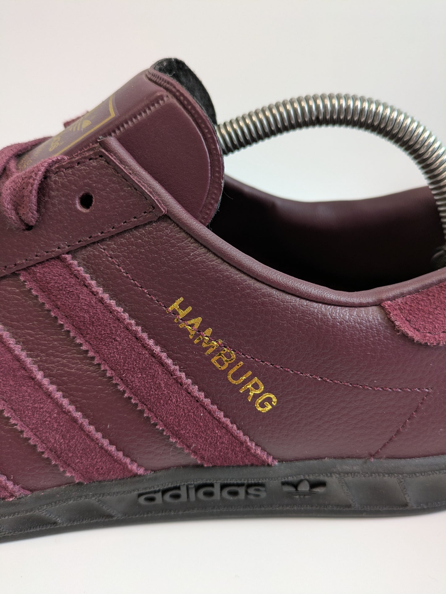 Adidas Hamburg Size 9 - NEW