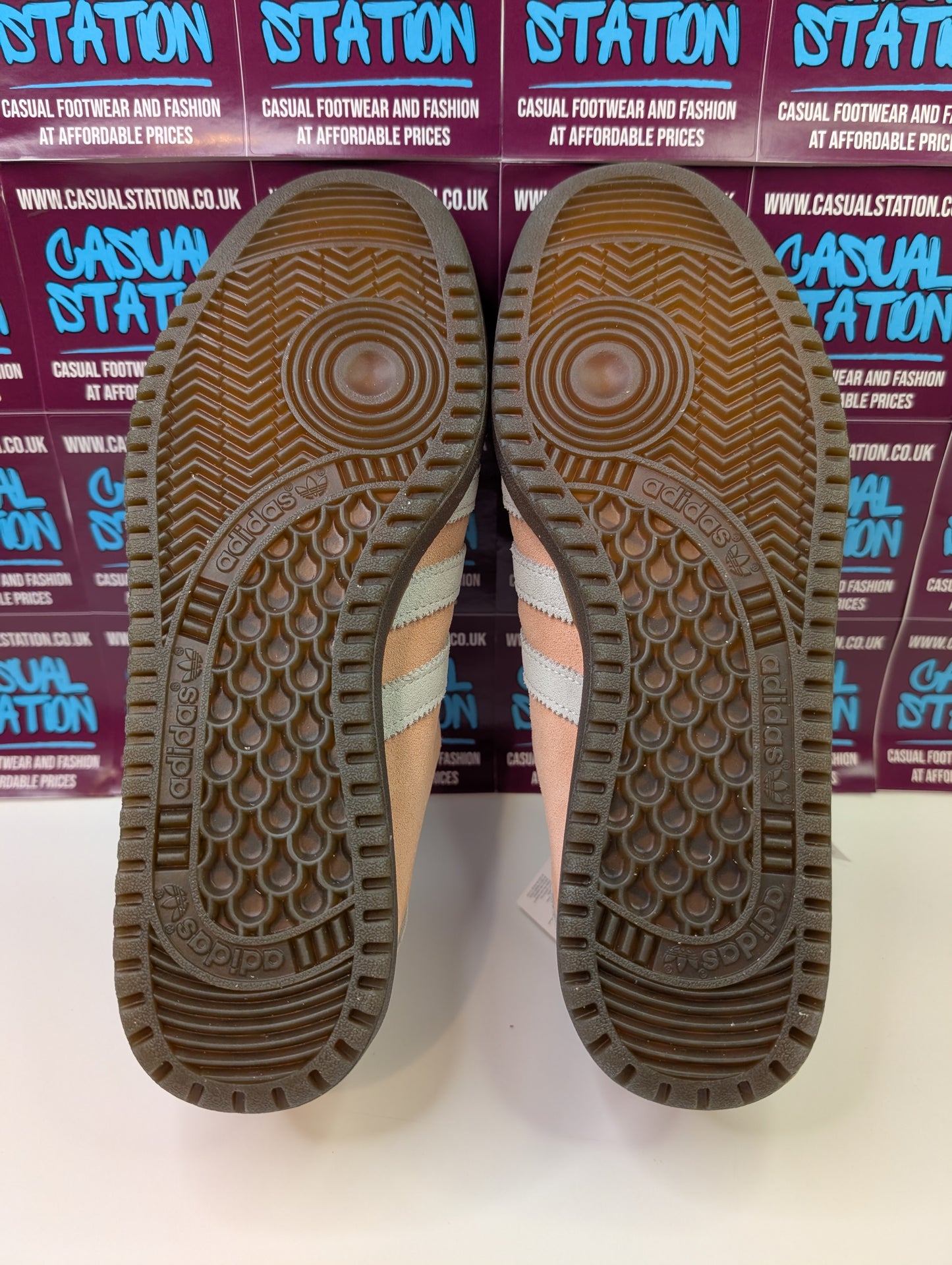 Adidas Bermuda W Size 7 & 8 - NEW