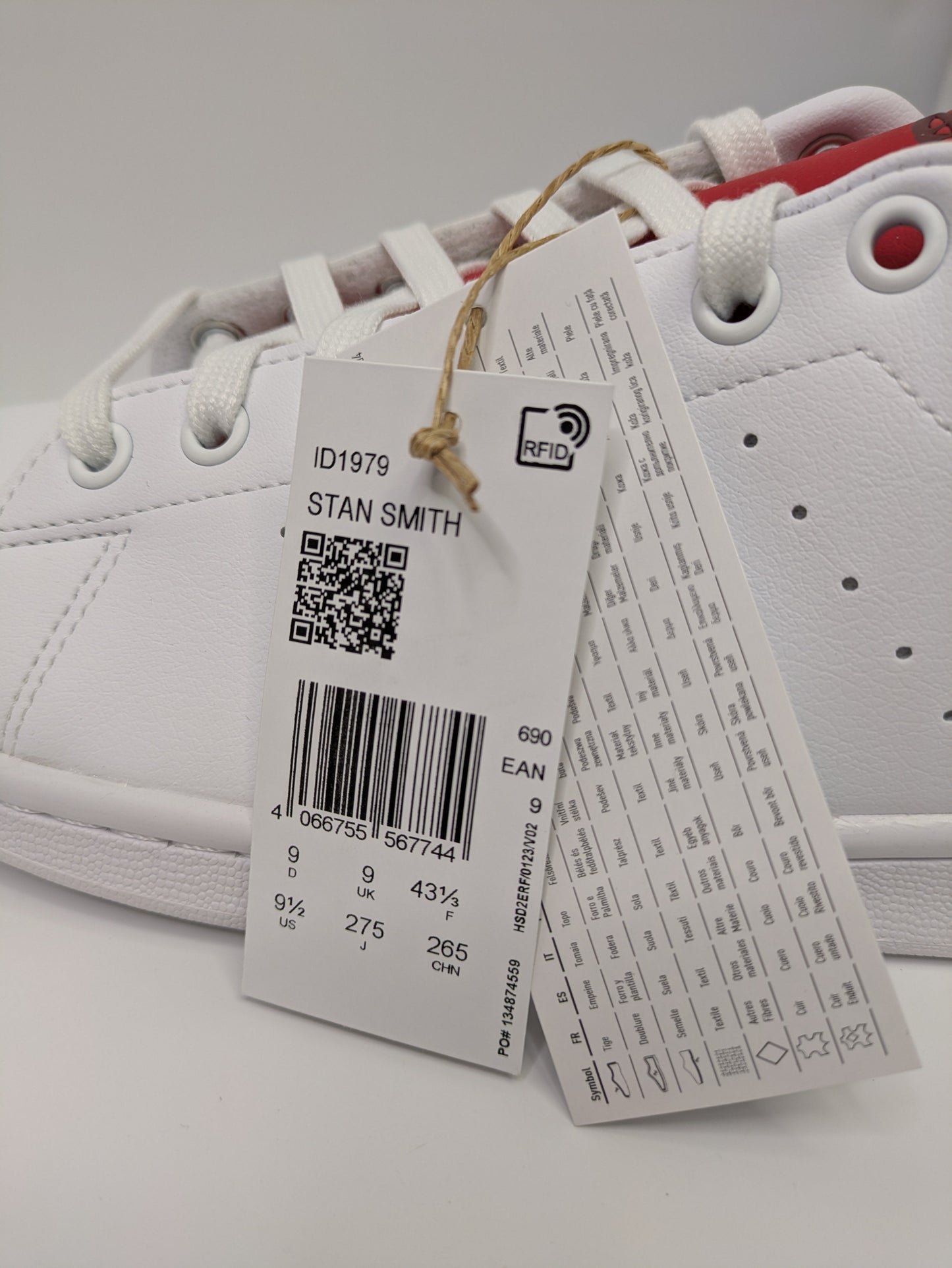 Adidas Stan Smith Size 9 - NEW Casual Station