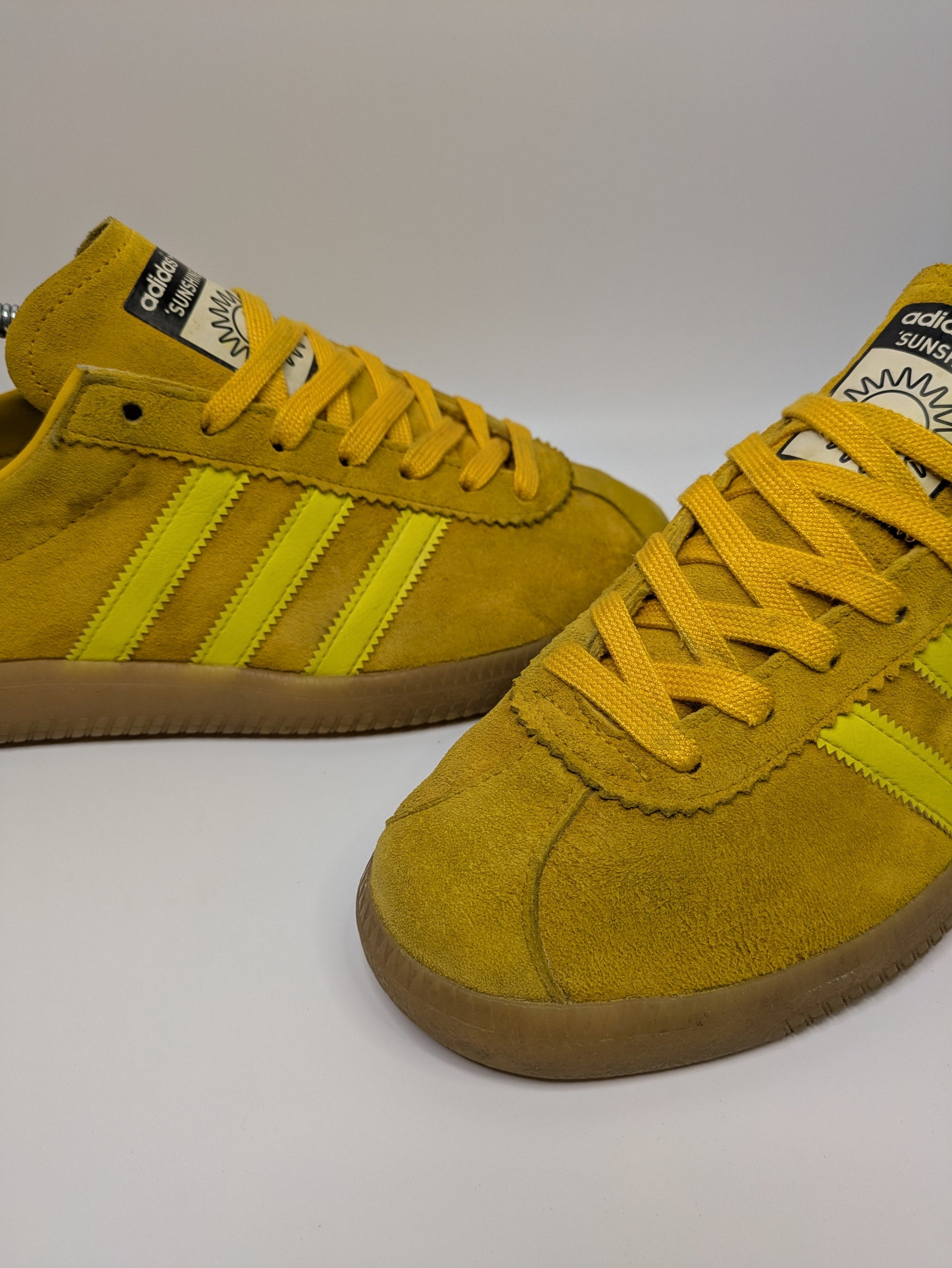Adidas Sunshine Size 8.5 Casual Station