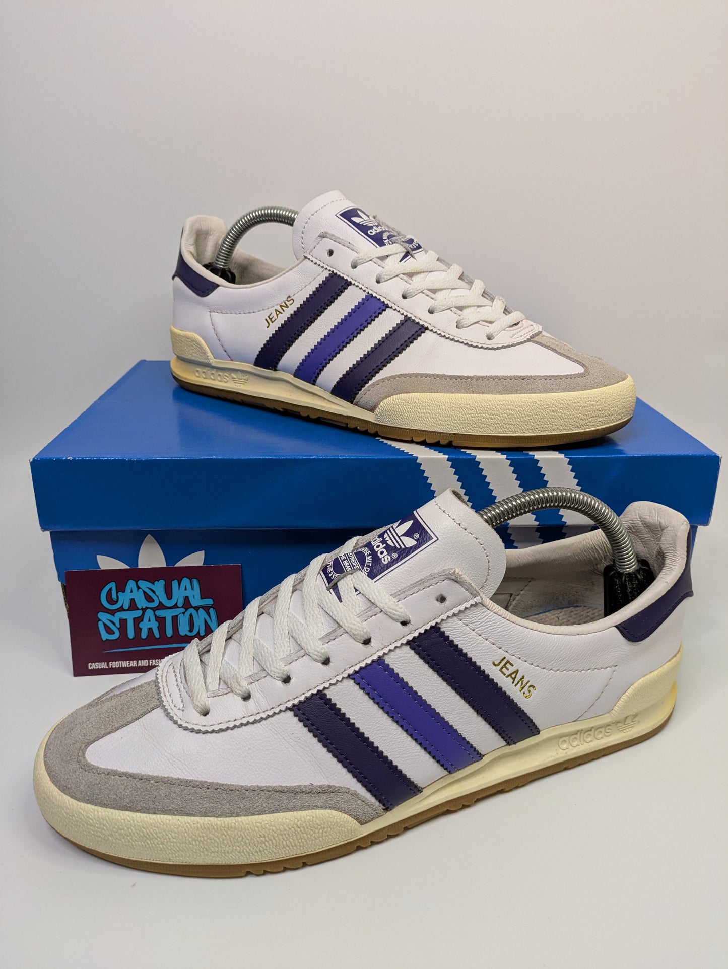 Adidas Jeans Size 7.5 Casual Station