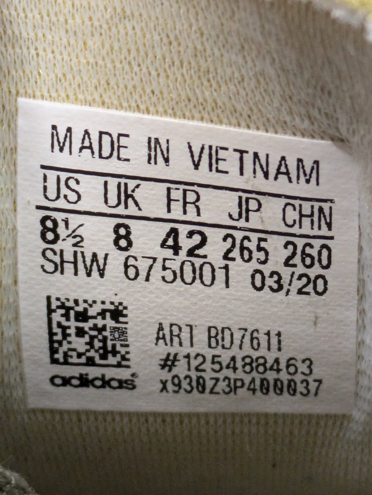 Adidas Broomfield Size 8 Casual Station