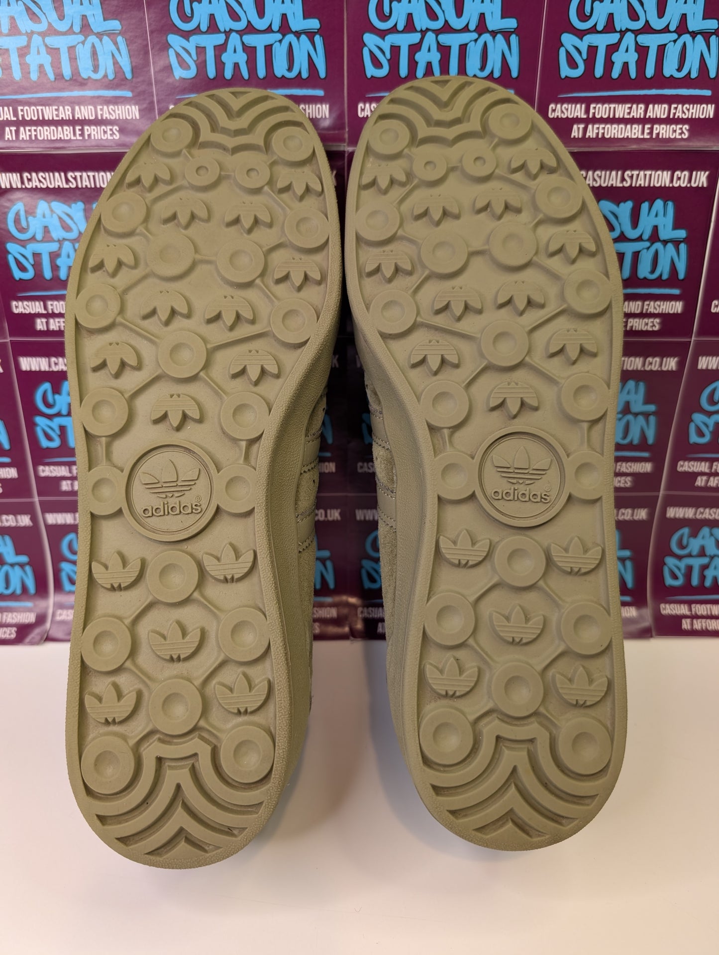 Adidas Broomfield Trainers UK 9