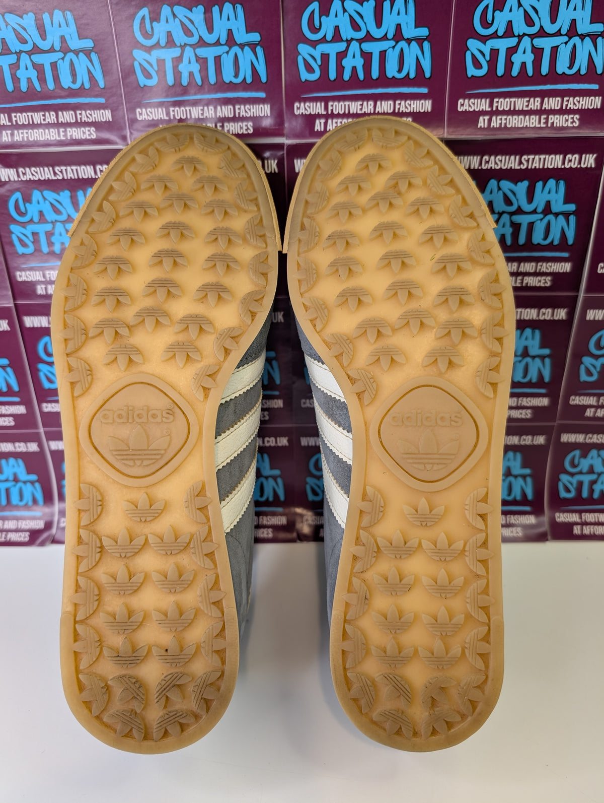 Adidas AS520 Trainers UK 7