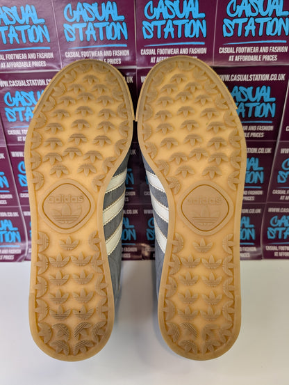 Adidas AS520 Trainers UK 7