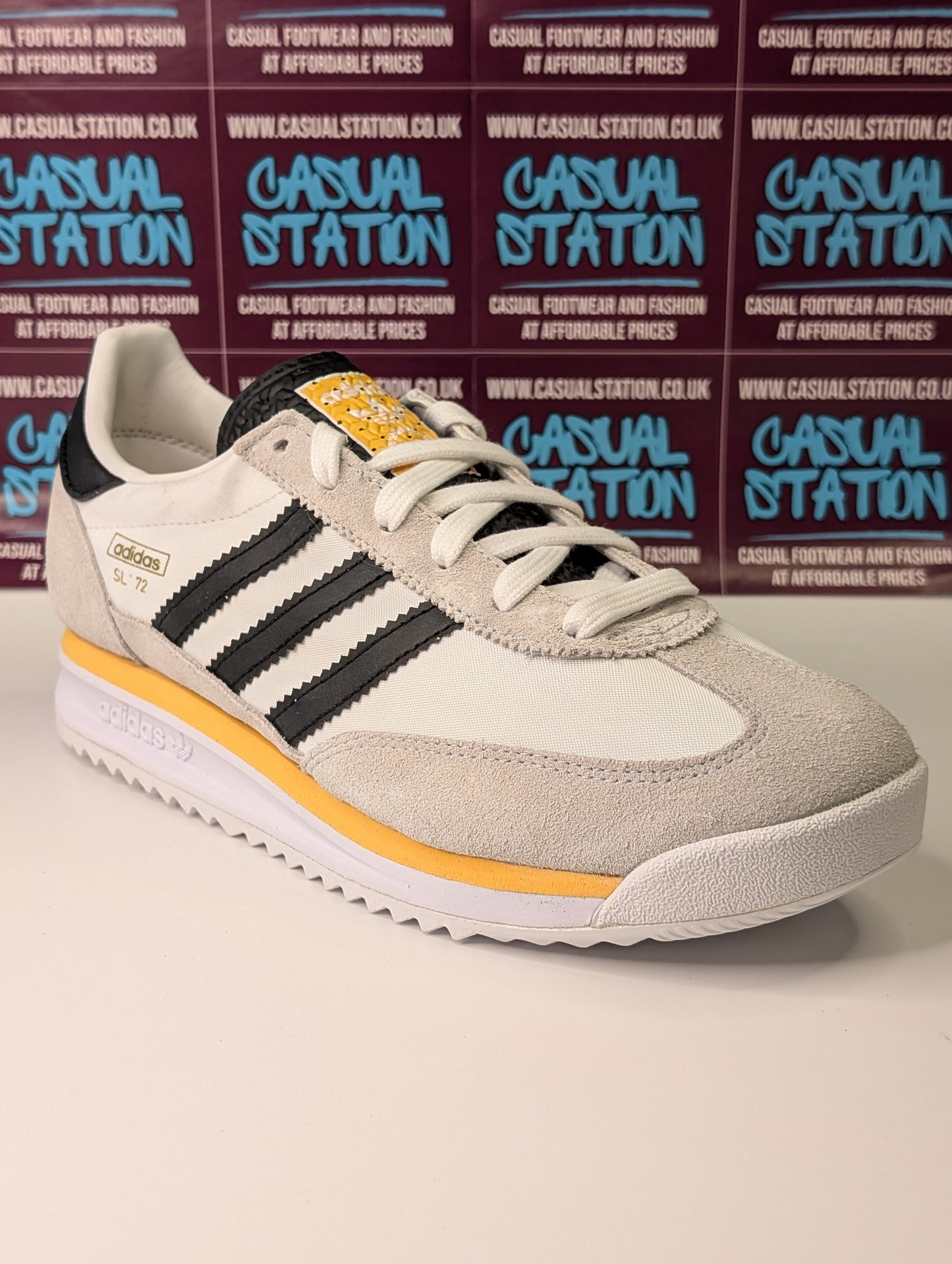 Adidas SL72 RS Trainers Size UK 5 - BRAND NEW
