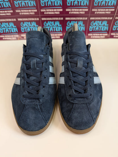 Adidas Berlin Size 8 Casual Station