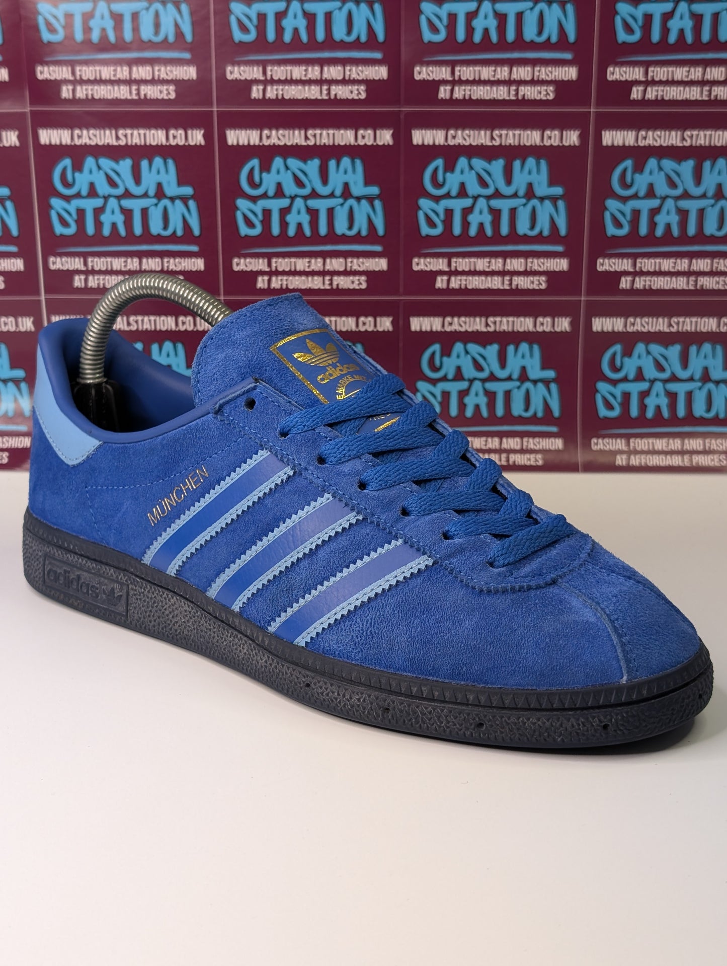 Adidas Munchen Trainers Size UK 7