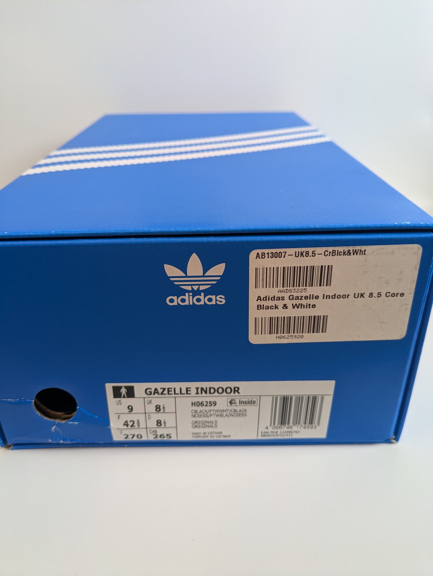 Adidas Gazelle Indoor Size 8.5 - NEW