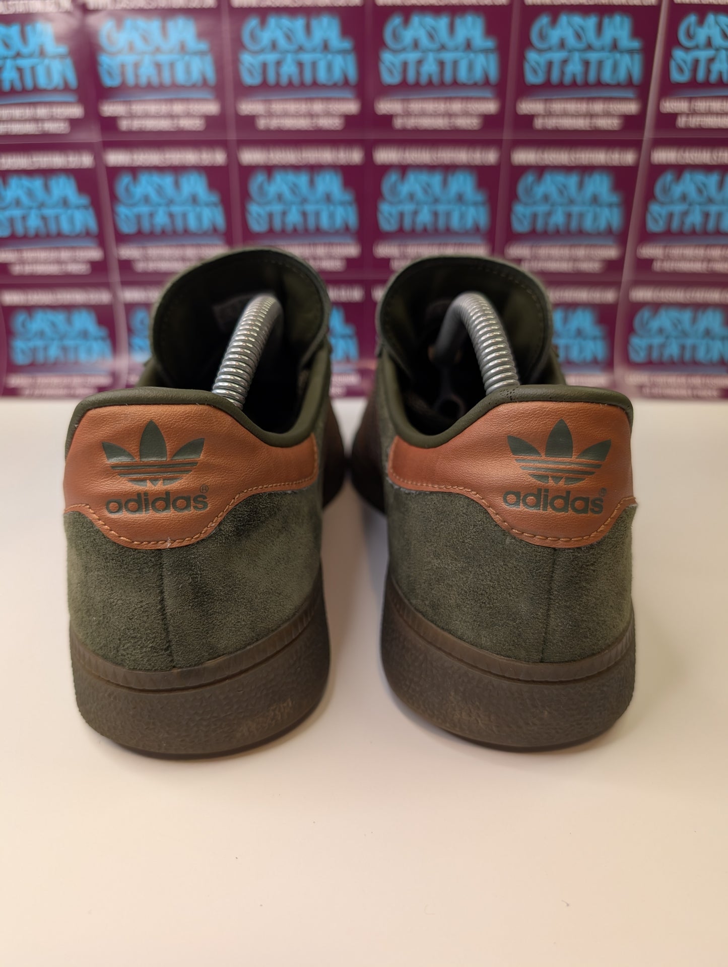 Adidas Munchen Trainers UK 8