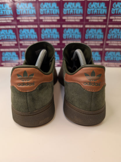Adidas Munchen Trainers UK 8