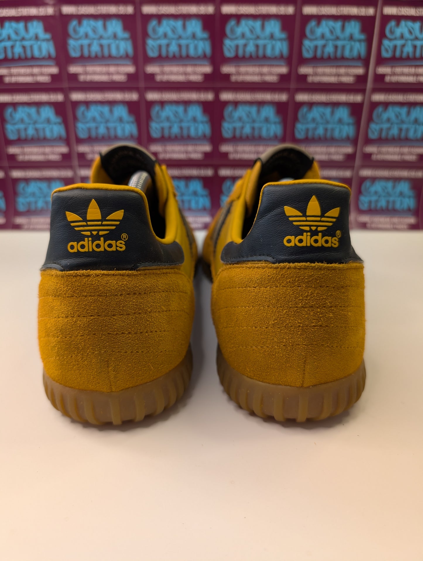 Adidas Indoor Super Size 12