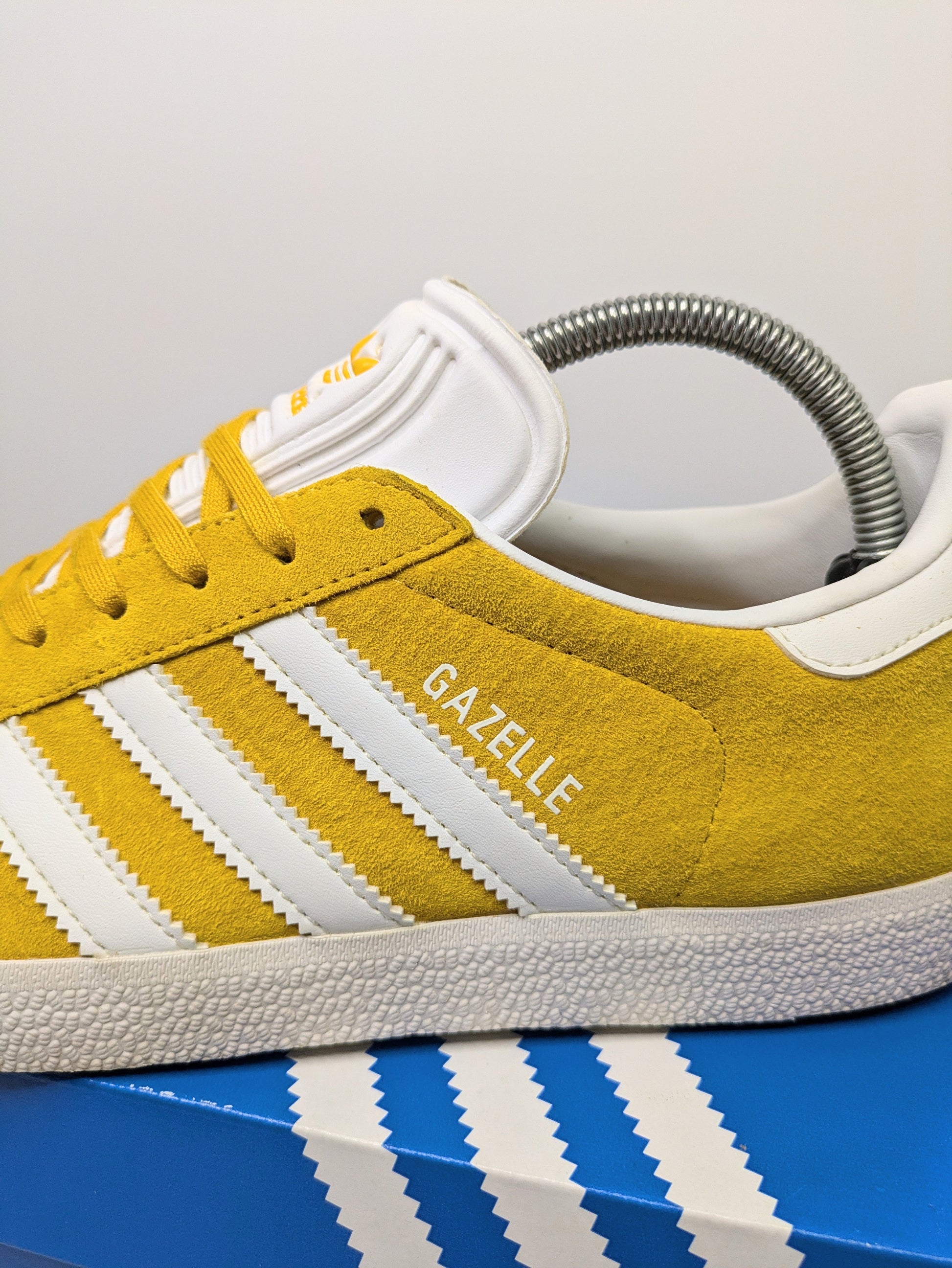 Adidas Gazelle Size 7 Casual Station