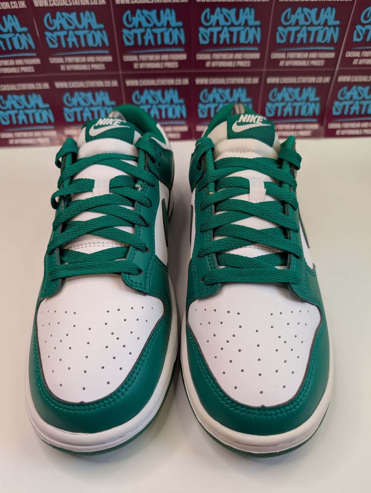 Nike Dunk Low Retro Size 7.5