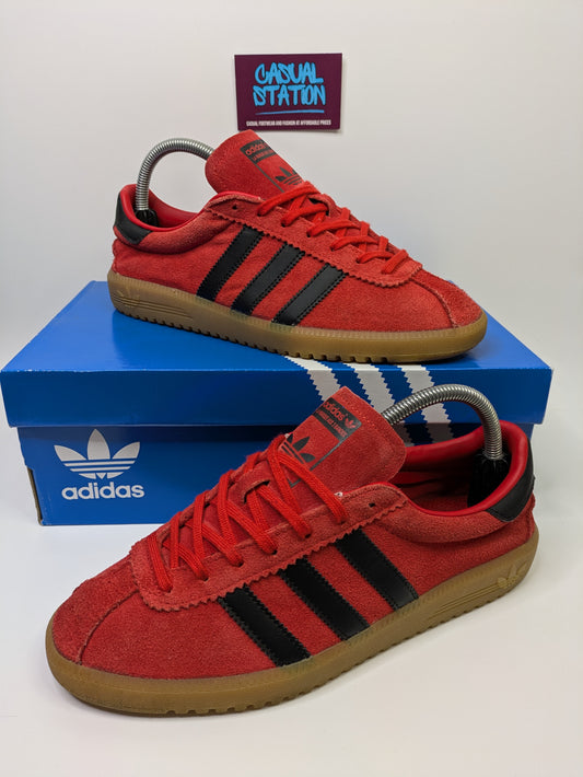 Adidas Bermuda Size 7