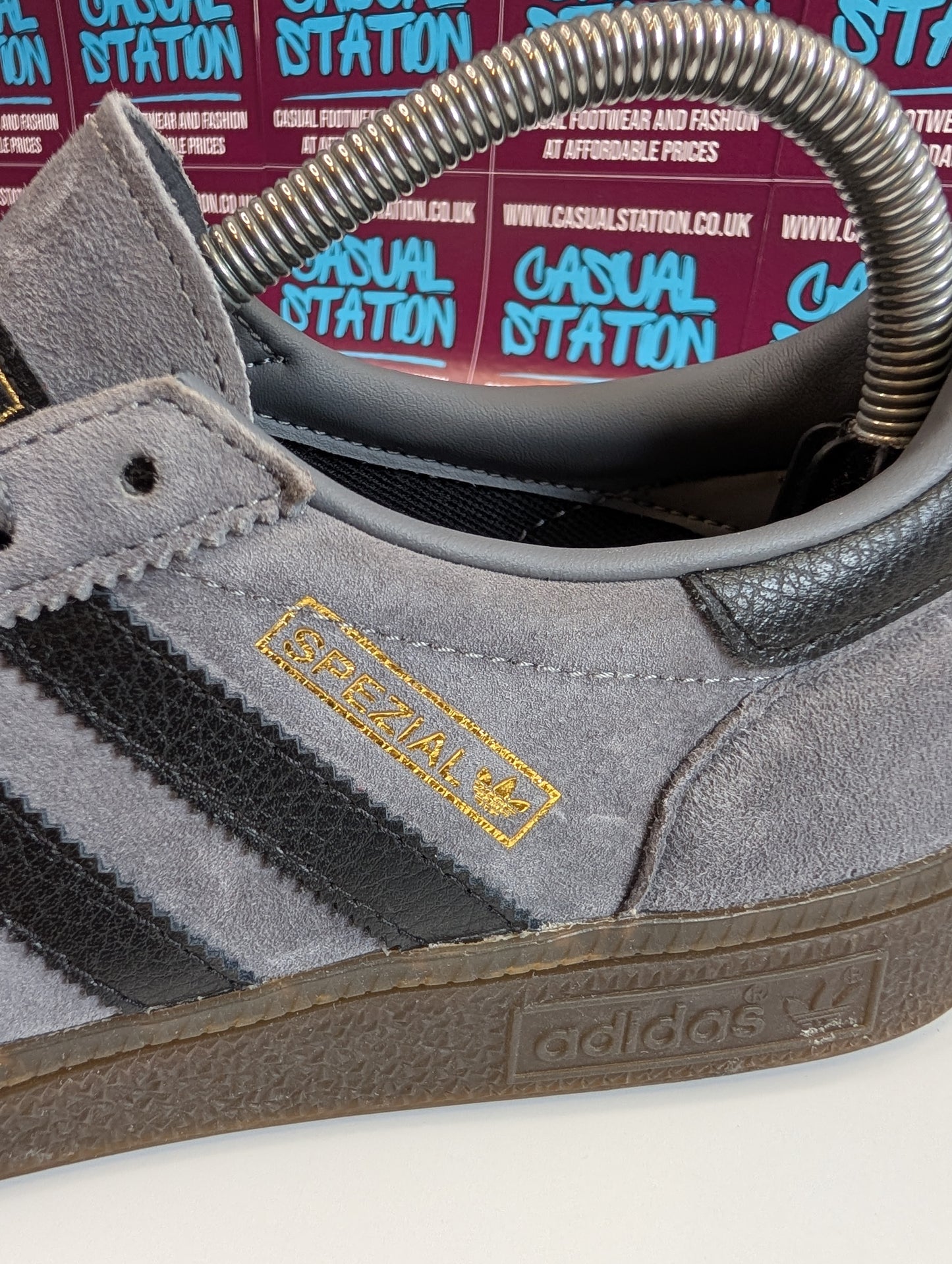 Adidas Handball Spezial Size 6