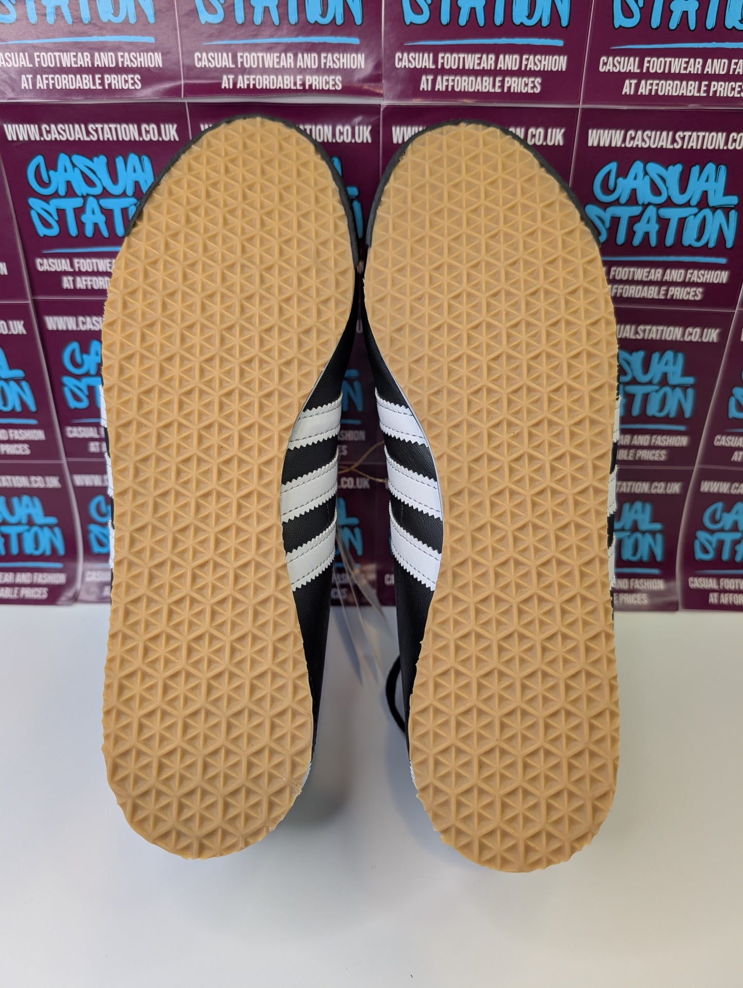 Adidas Italia 70s Size UK 7 - BRAND NEW