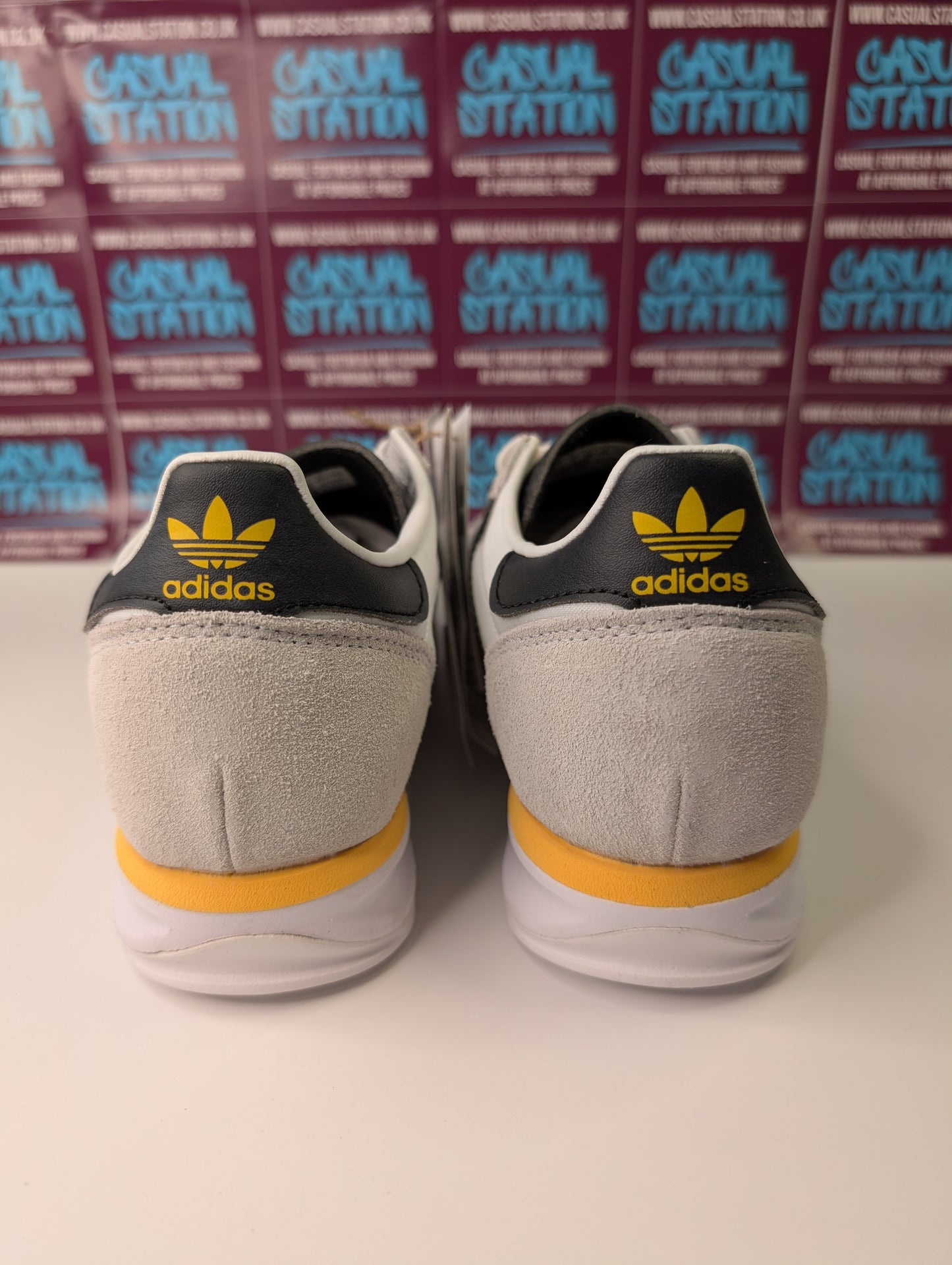 Adidas SL72 RS Trainers Size UK 5 - BRAND NEW