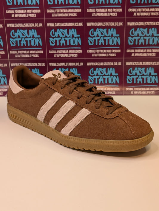 Adidas Bermuda Women's Brown Trainers UK 9 - BRAND NEW