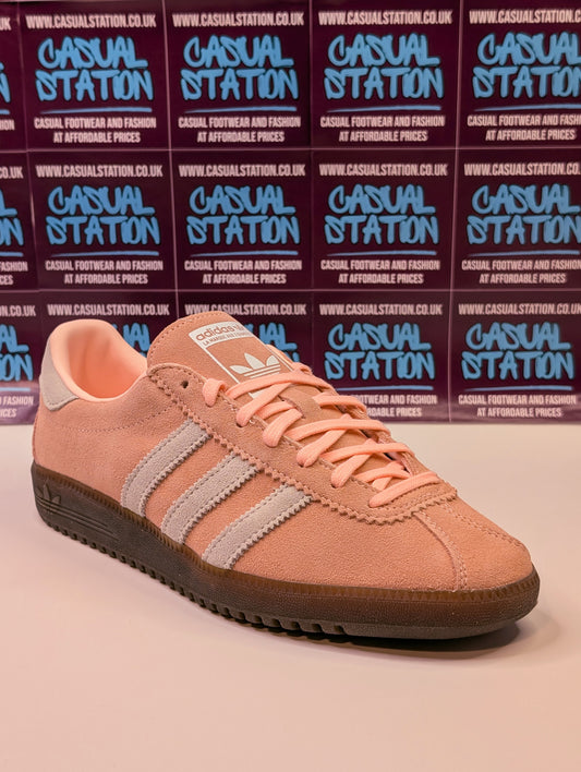 Adidas Bermuda W Size 7 & 8 - NEW