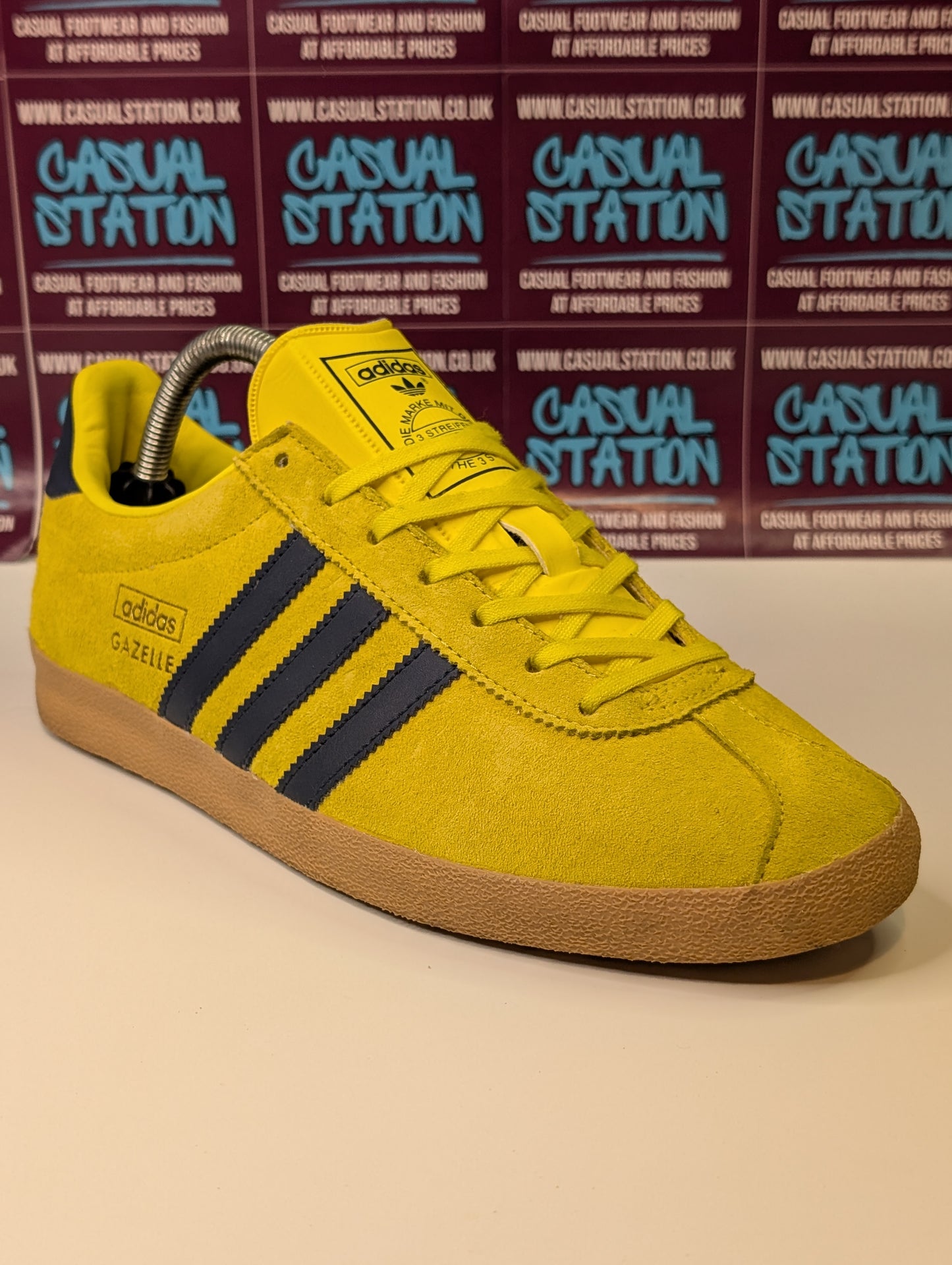 Adidas Gazelle OG Trainers UK 8